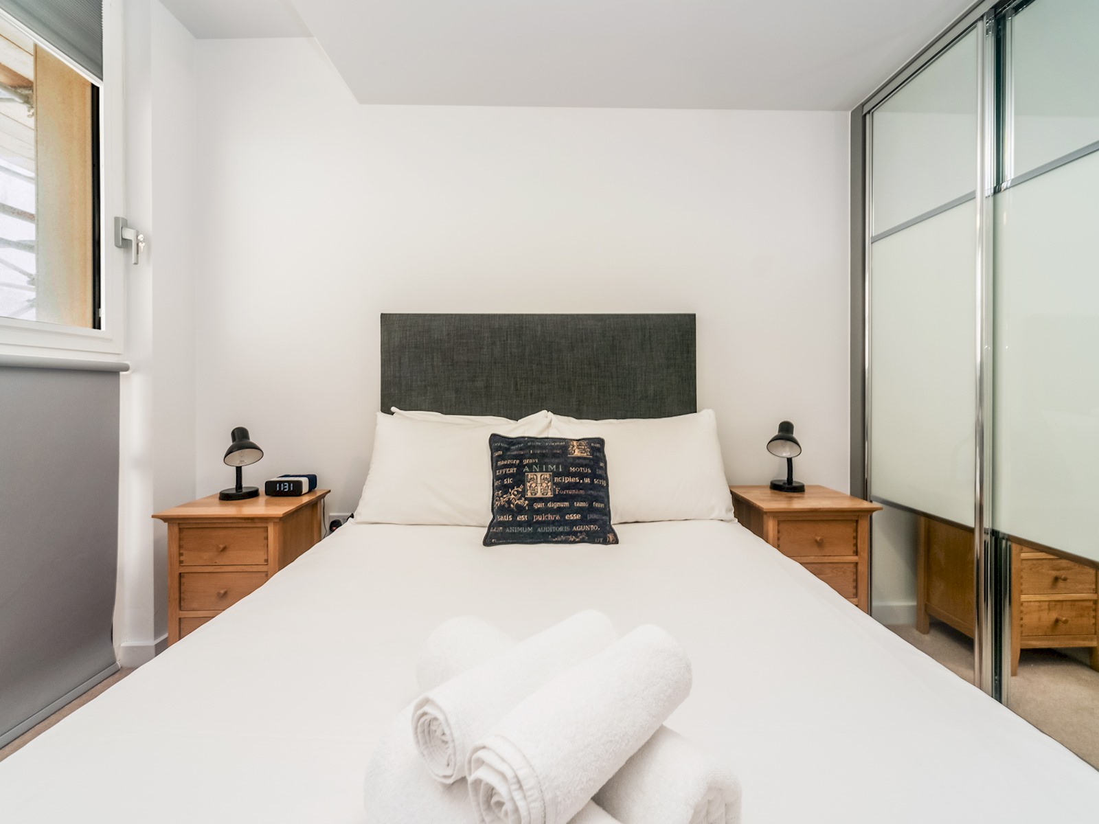 View Stylish Retreat | Walk to Barbican & St. Paul’s - Pass the Keys in Flat 10, 1 Lamb's Passage, EC1Y 8AB EC1Y 8AB Stylish Retreat | Walk to Barbican & St. Paul’s - Pass the Keys in Flat 10, 1 Lamb's Passage, EC1Y 8AB EC1Y 8AB - Property image 37 - VivreStays