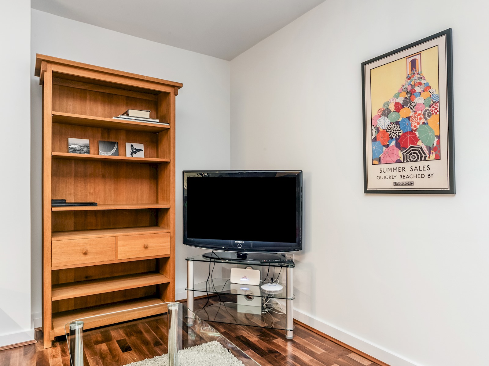 View Stylish Retreat | Walk to Barbican & St. Paul’s - Pass the Keys in Flat 10, 1 Lamb's Passage, EC1Y 8AB EC1Y 8AB Stylish Retreat | Walk to Barbican & St. Paul’s - Pass the Keys in Flat 10, 1 Lamb's Passage, EC1Y 8AB EC1Y 8AB - Property image 46 - VivreStays