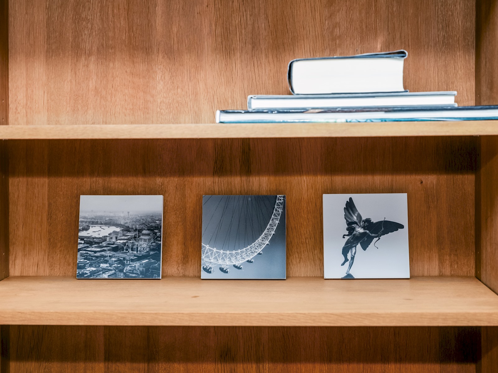 View Stylish Retreat | Walk to Barbican & St. Paul’s - Pass the Keys in Flat 10, 1 Lamb's Passage, EC1Y 8AB EC1Y 8AB Stylish Retreat | Walk to Barbican & St. Paul’s - Pass the Keys in Flat 10, 1 Lamb's Passage, EC1Y 8AB EC1Y 8AB - Property image 58 - VivreStays