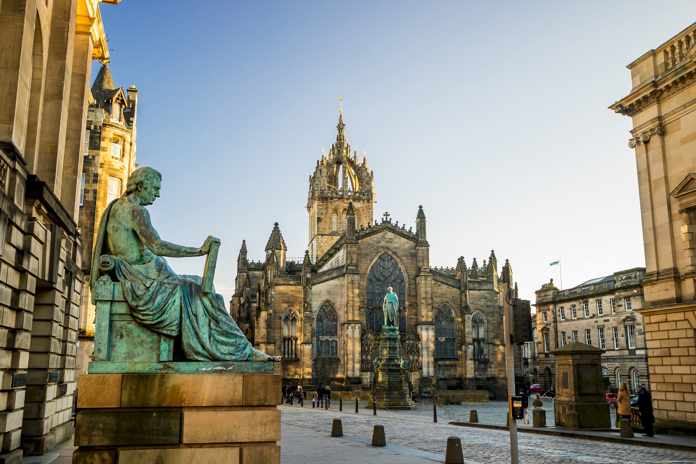 Striking 1BR Home: Near Royal Mile - Edinburgh - Pass the Keys in 15/8 Tron Sq, EH11RT EH11RT - Property image 8 - VivreStays