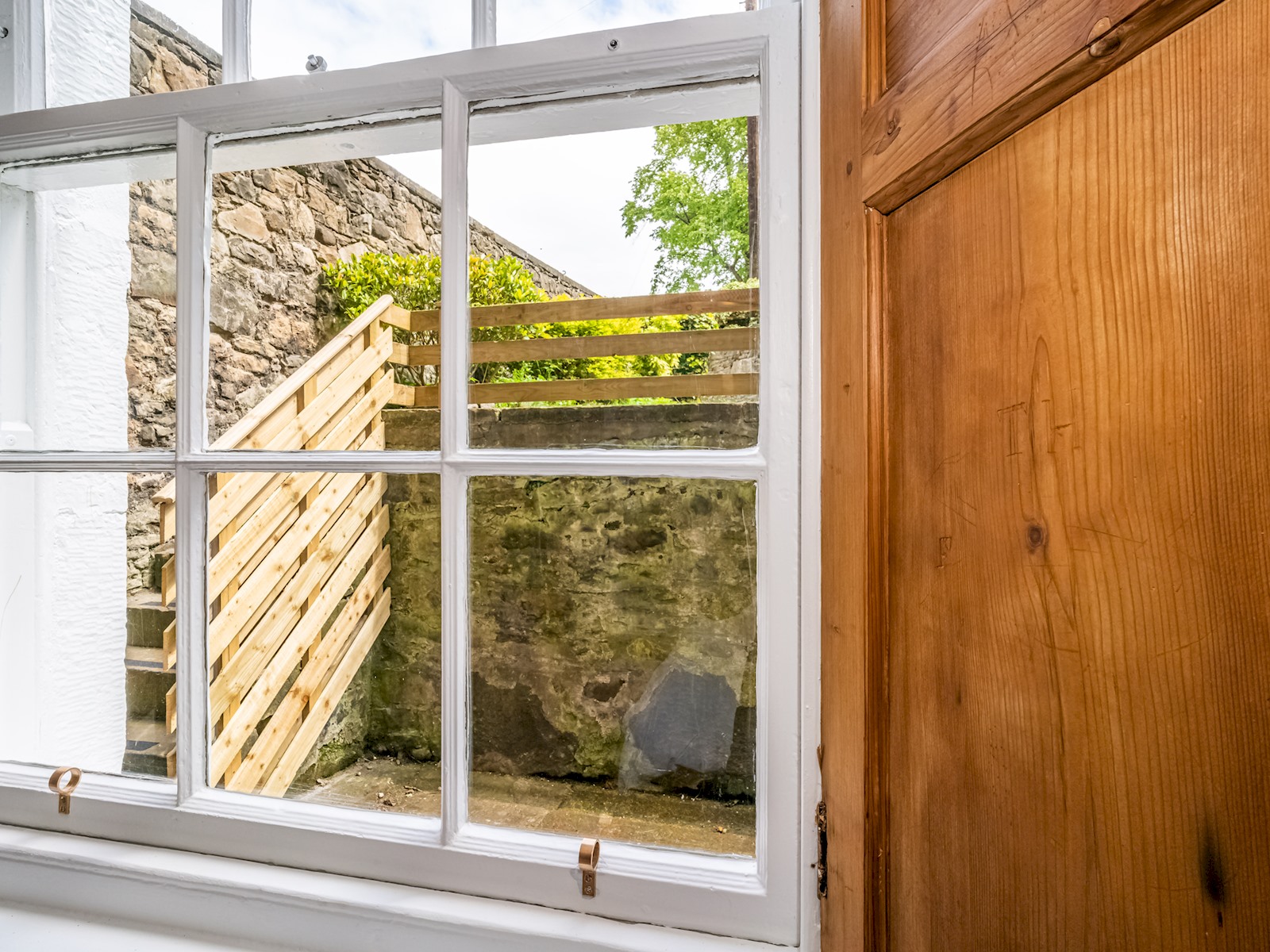 View Superb 3Beds House in Chic area of the City Centre - Pass the Keys in 25A Howe Street, Eh3 6Tf Superb 3Beds House in Chic area of the City Centre - Pass the Keys in 25A Howe Street, Eh3 6Tf - Property image 38 - VivreStays