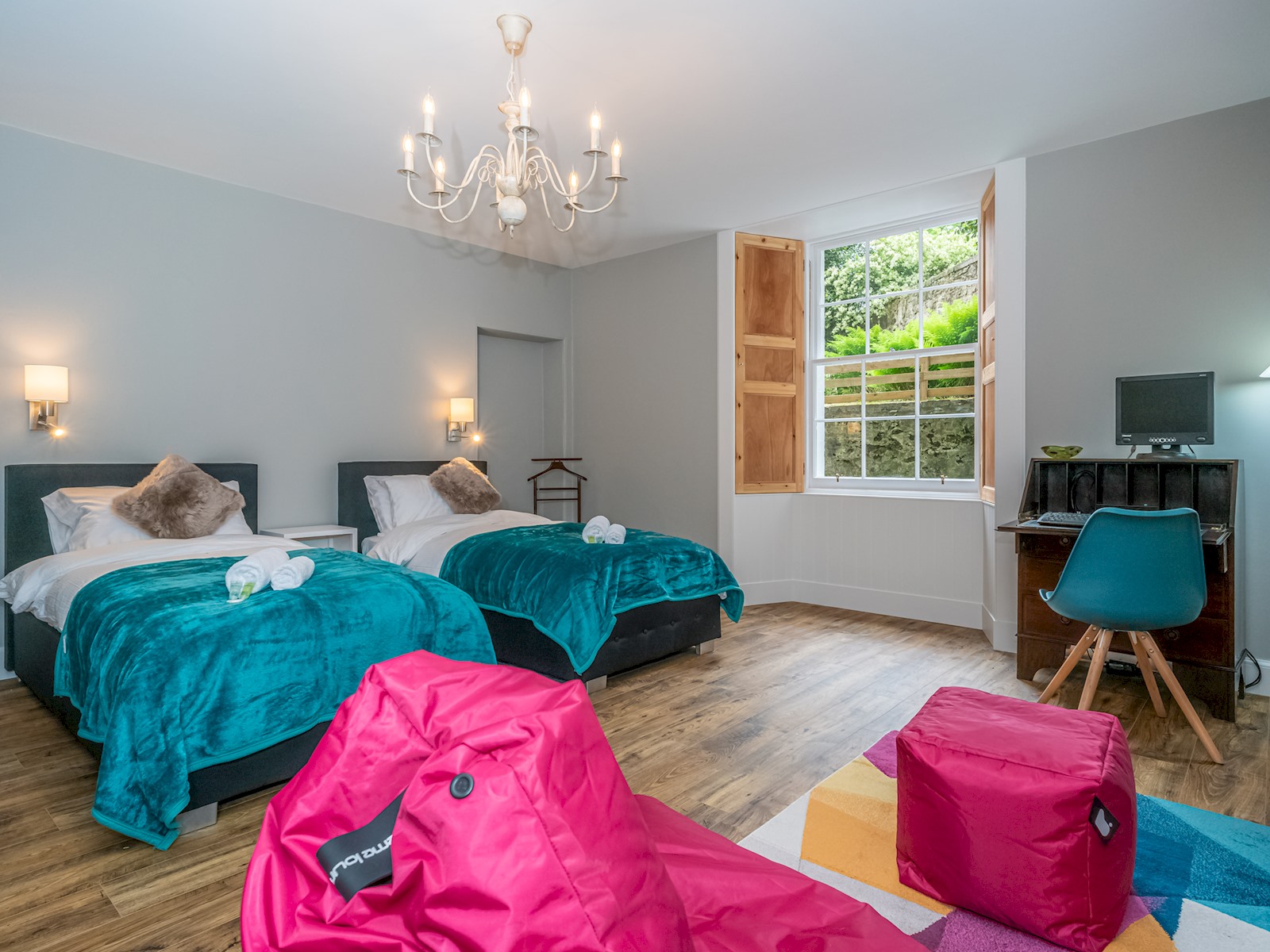 View Superb 3Beds House in Chic area of the City Centre - Pass the Keys in 25A Howe Street, Eh3 6Tf Superb 3Beds House in Chic area of the City Centre - Pass the Keys in 25A Howe Street, Eh3 6Tf - Property image 36 - VivreStays