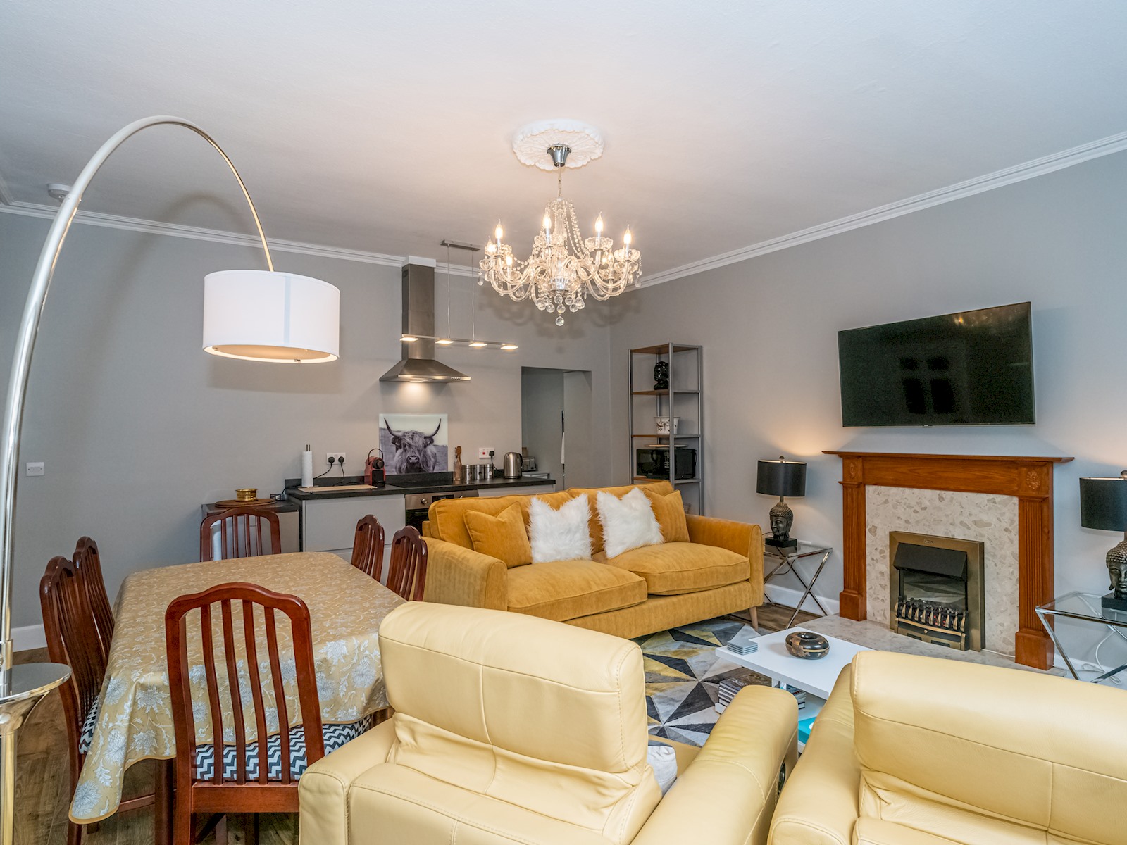 View Superb 3Beds House in Chic area of the City Centre - Pass the Keys in 25A Howe Street, Eh3 6Tf Superb 3Beds House in Chic area of the City Centre - Pass the Keys in 25A Howe Street, Eh3 6Tf - Property image 25 - VivreStays