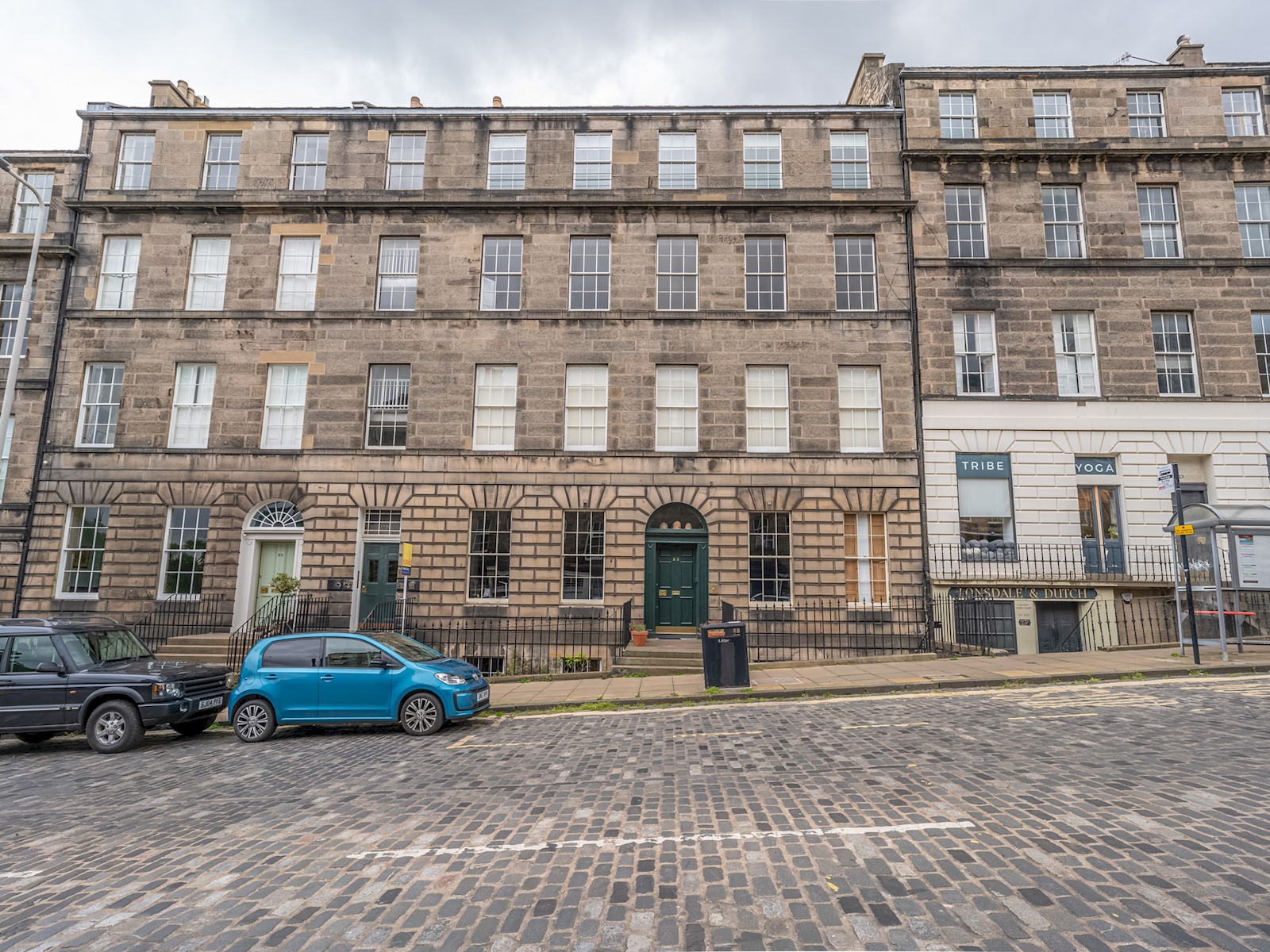 View Superb 3Beds House in Chic area of the City Centre - Pass the Keys in 25A Howe Street, Eh3 6Tf Superb 3Beds House in Chic area of the City Centre - Pass the Keys in 25A Howe Street, Eh3 6Tf - Property image 48 - VivreStays