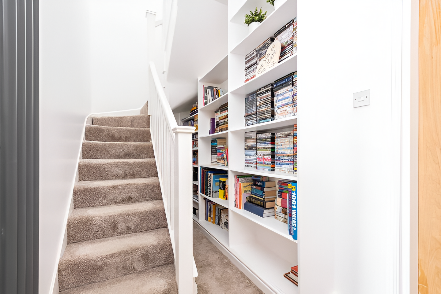 Modern Minimalist 3-Bed Duplex Apartment in York - Pass The Keys in Pear Tree Apartment, 65 East Parade, York YO31 7YB YO31 7YB - Property image 20 - VivreStays