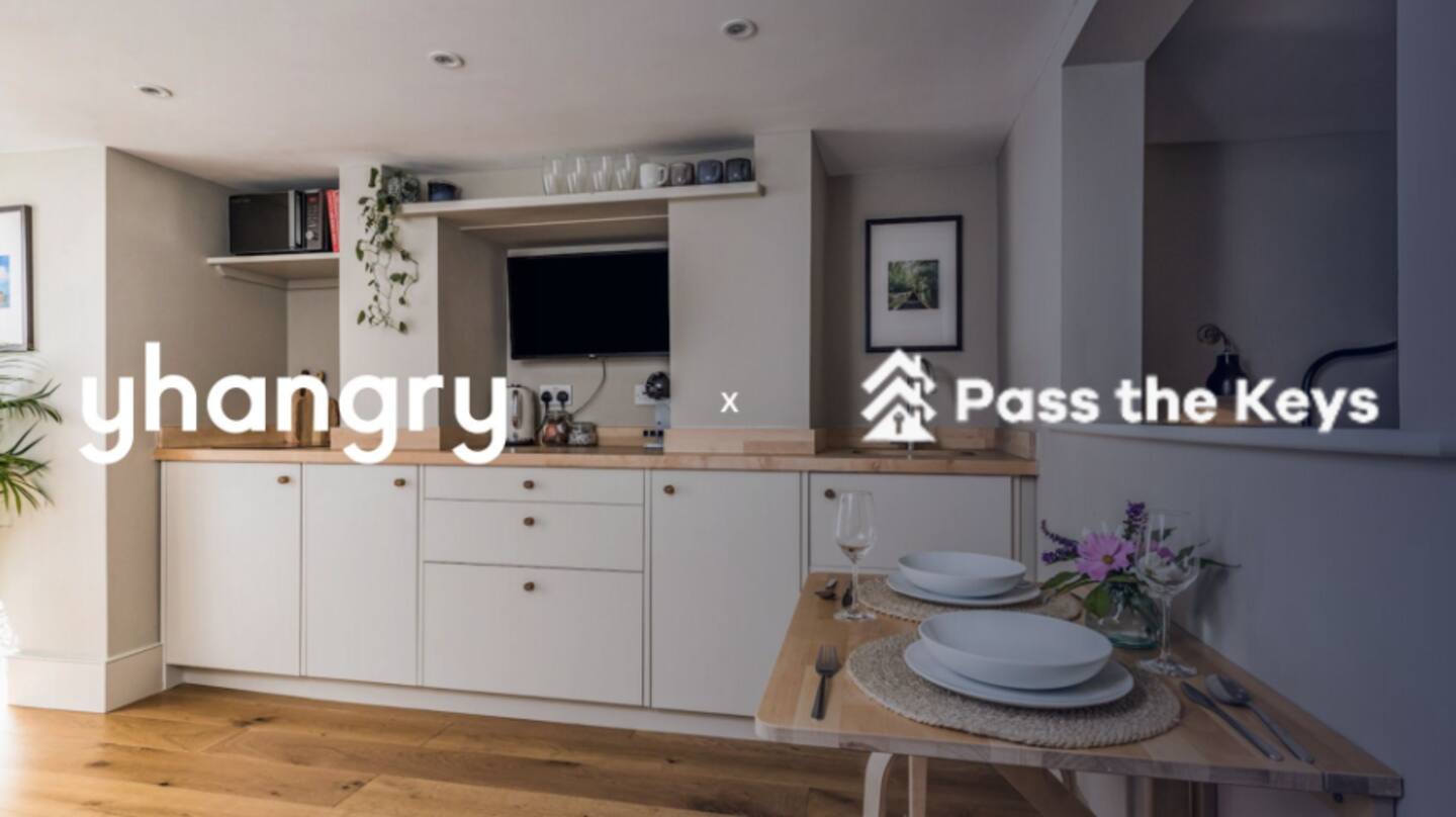 View Chic Apartment, Steps away from King's Rd Chelsea - Pass the Keys in 45D Gunter Grove, SW10 0 UJ, London SW10 0 UJ Chic Apartment, Steps away from King's Rd Chelsea - Pass the Keys in 45D Gunter Grove, SW10 0 UJ, London SW10 0 UJ - Property image 5 - VivreStays
