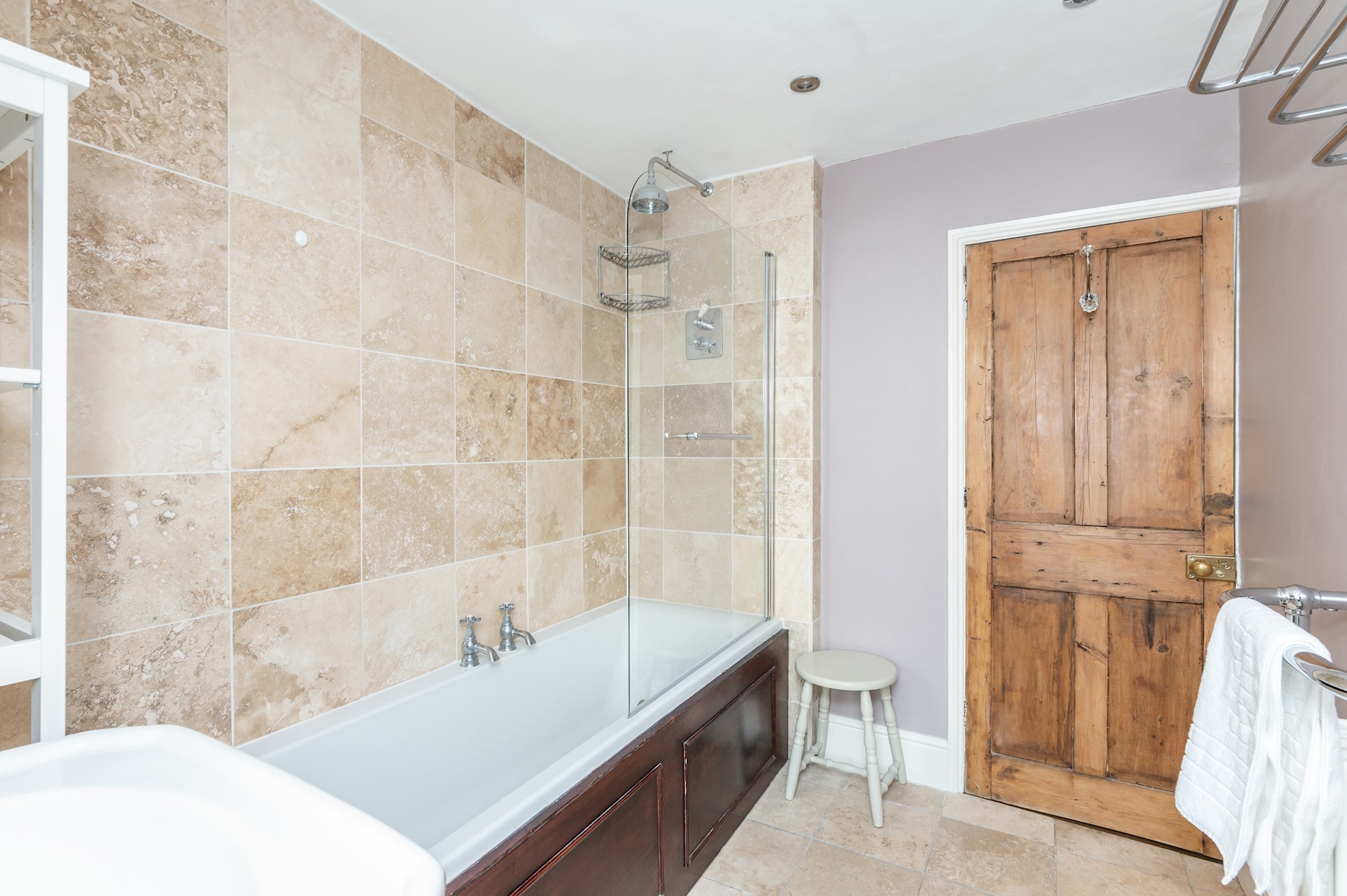 Elegant Grade 2 Listed House Overlooking City Wall - Pass the Keys in 11 Dewsbury Terrace, York, YO1 6HA YO1 6HA - Property image 13 - VivreStays