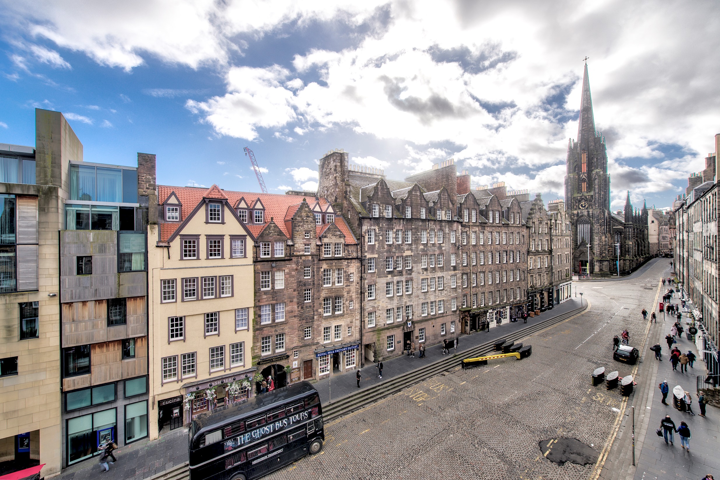 Modern Royal Mile 2 bed Flat Edinburgh - Pass the Keys in 457/8 Lawnmarket Eh1 2Nt - Property image 18 - VivreStays