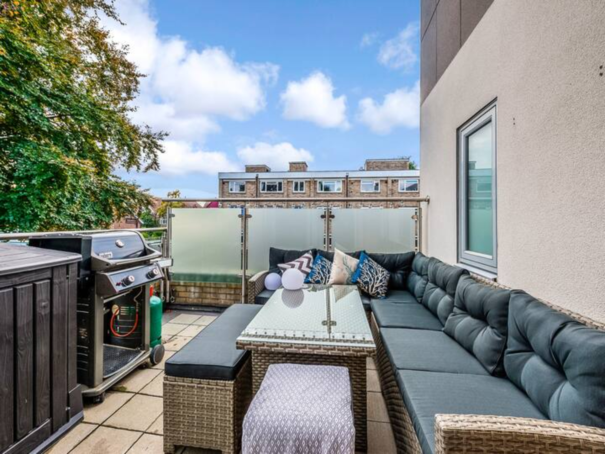 Modern Terrace Apartment in Putney - Pass the Keys in Flat 11, 403 Upper Richmond Road SW15 5QW - Property image 18 - VivreStays