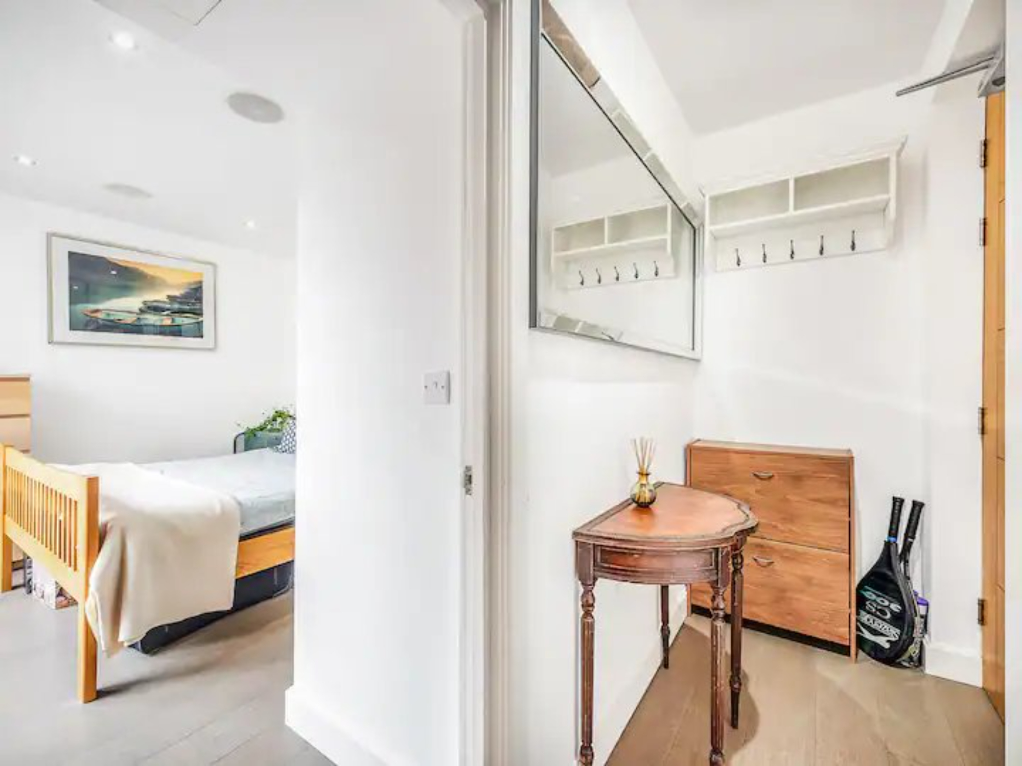 Modern Terrace Apartment in Putney - Pass the Keys in Flat 11, 403 Upper Richmond Road SW15 5QW - Property image 25 - VivreStays