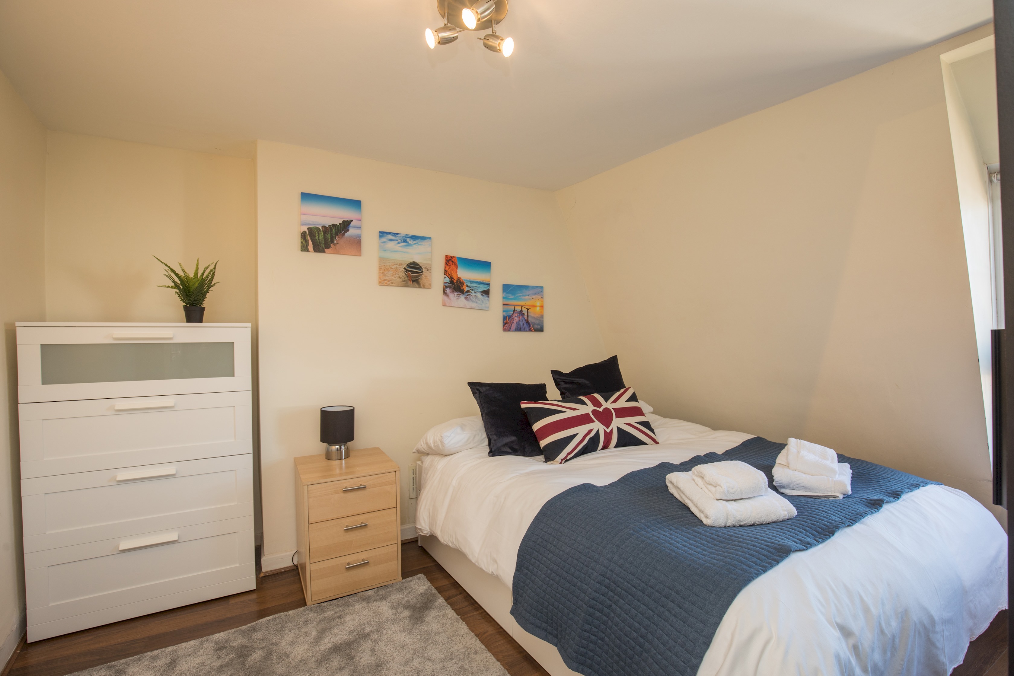 Comfy Apartment by Oval Station - Pass the Keys in Flat 3, 24 Clapham Rd, SW9 0JG SW9 0JG - Property image 5 - VivreStays