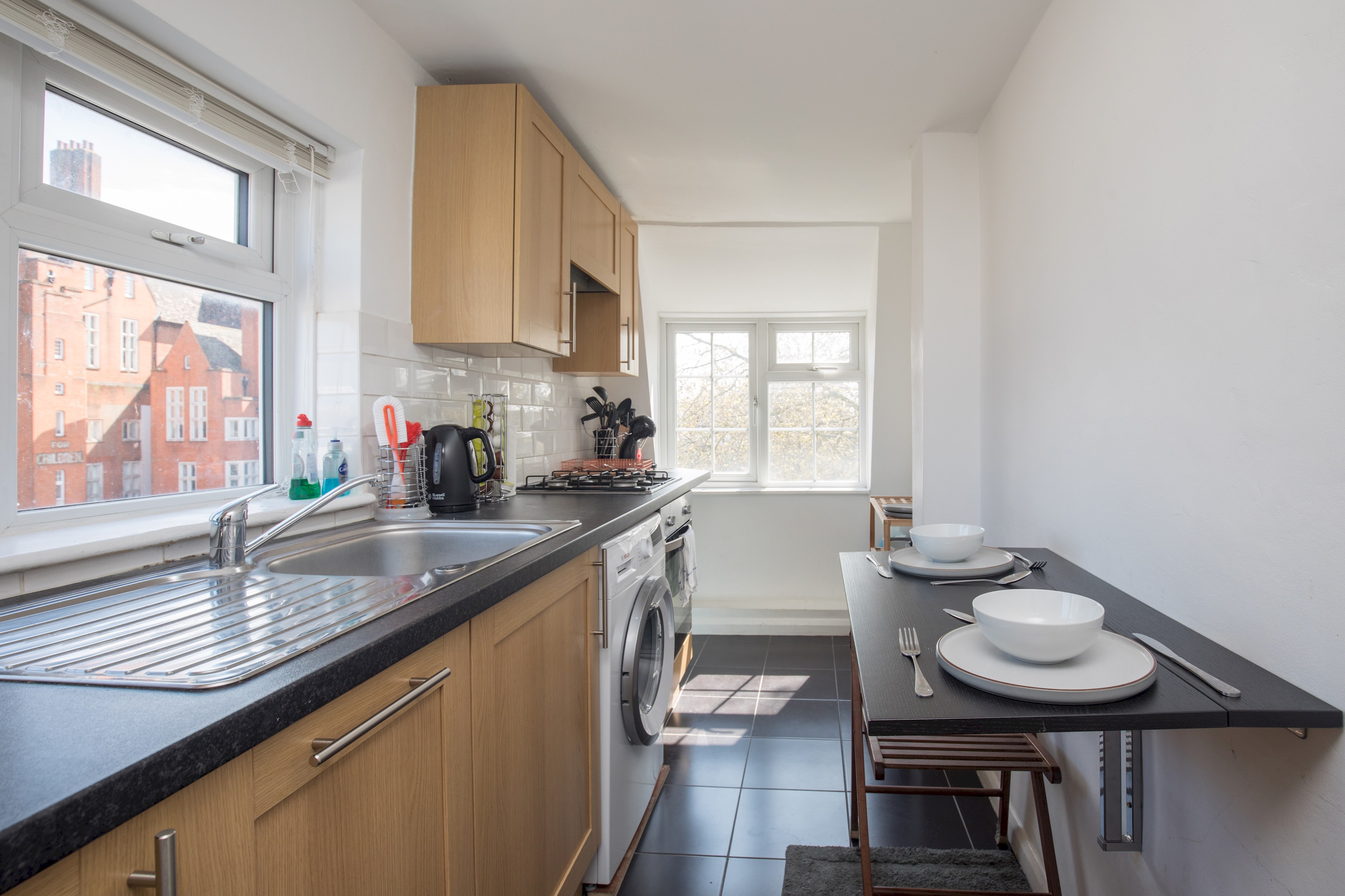 Comfy Apartment by Oval Station - Pass the Keys in Flat 3, 24 Clapham Rd, SW9 0JG SW9 0JG - Property image 4 - VivreStays
