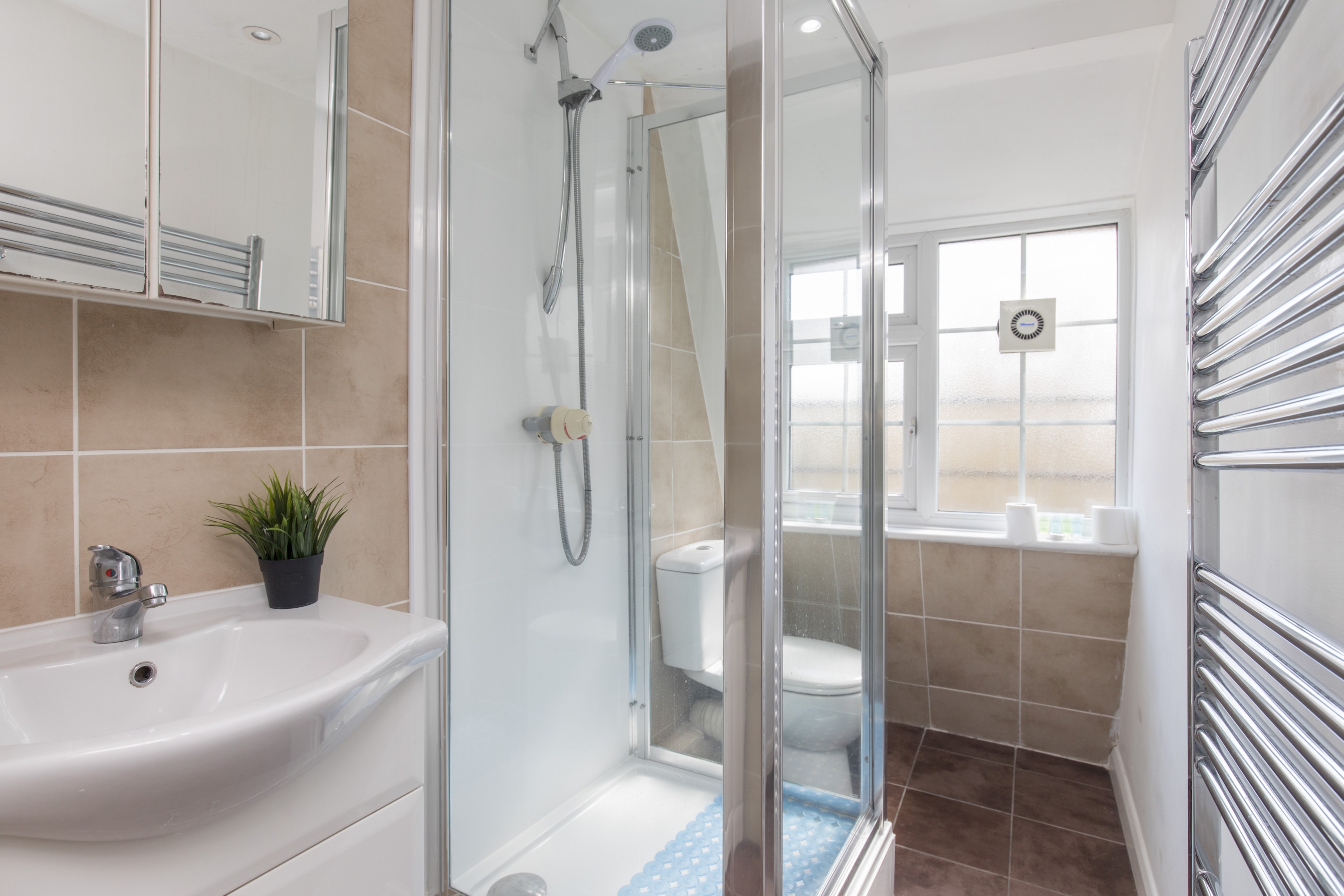Comfy Apartment by Oval Station - Pass the Keys in Flat 3, 24 Clapham Rd, SW9 0JG SW9 0JG - Property image 13 - VivreStays