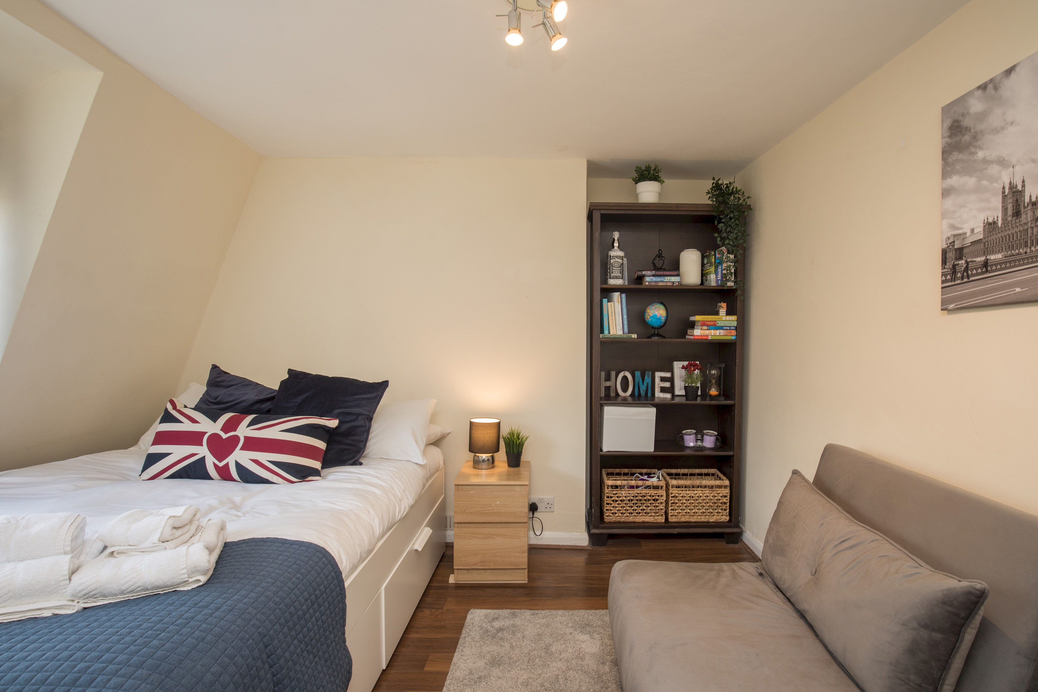 Comfy Apartment by Oval Station - Pass the Keys in Flat 3, 24 Clapham Rd, SW9 0JG SW9 0JG - Property image 7 - VivreStays