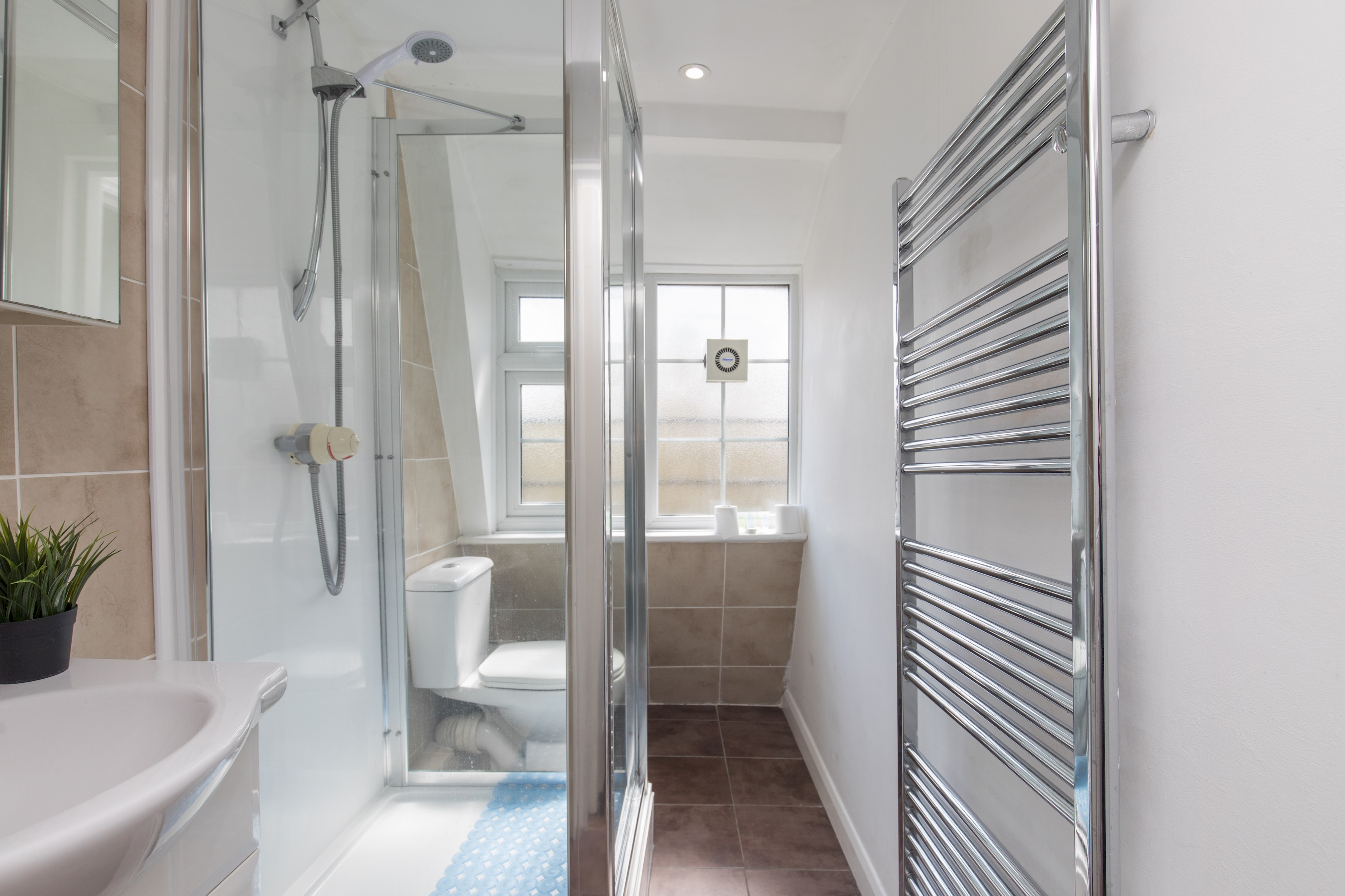 Comfy Apartment by Oval Station - Pass the Keys in Flat 3, 24 Clapham Rd, SW9 0JG SW9 0JG - Property image 11 - VivreStays