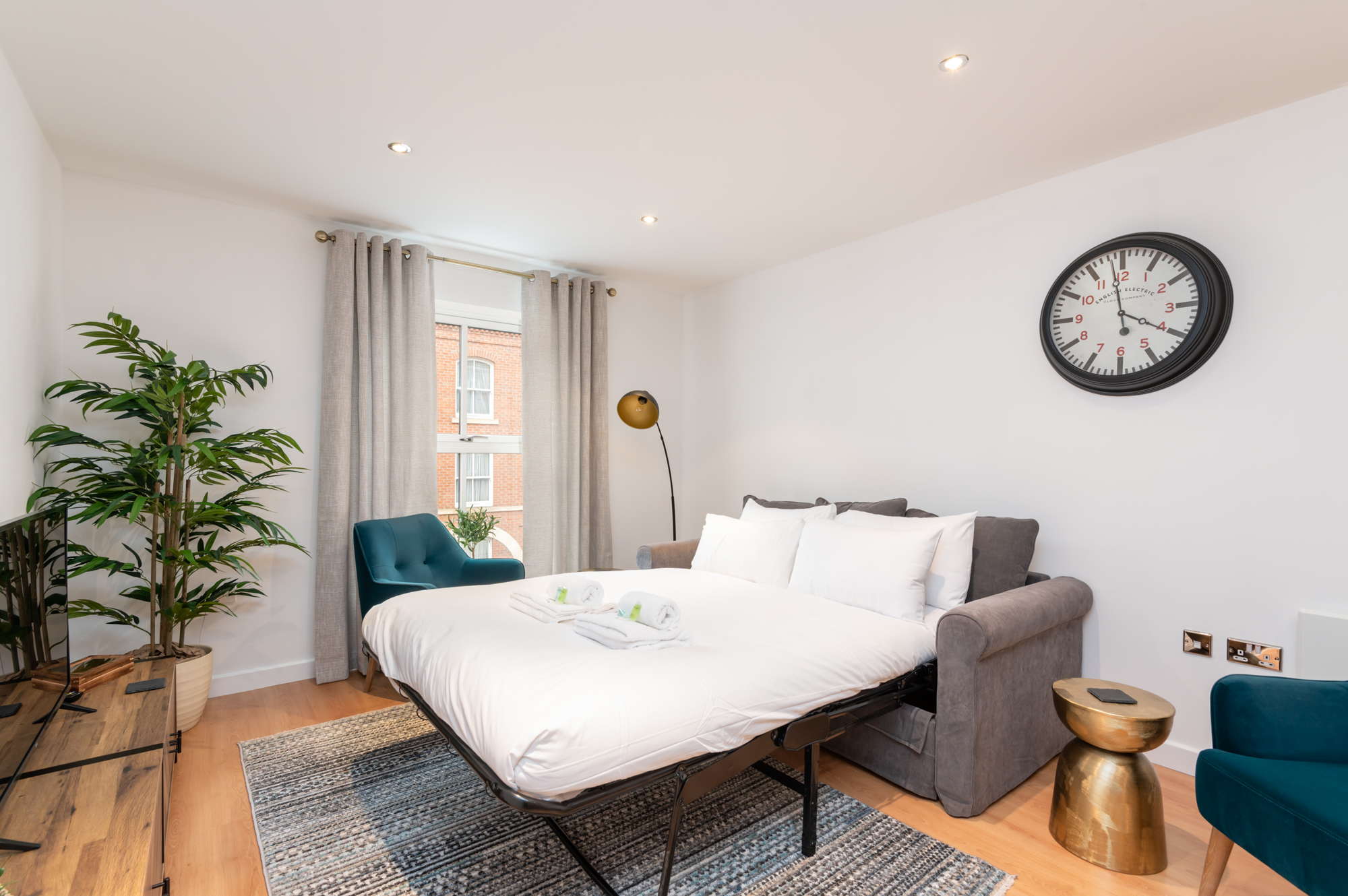 View Modern York Apartment in the Heart of the City - Pass The Keys in 9 Centurion Square, Skeldergate, York YO1 6DP YO1 6DP Modern York Apartment in the Heart of the City - Pass The Keys in 9 Centurion Square, Skeldergate, York YO1 6DP YO1 6DP - Property image 13 - VivreStays