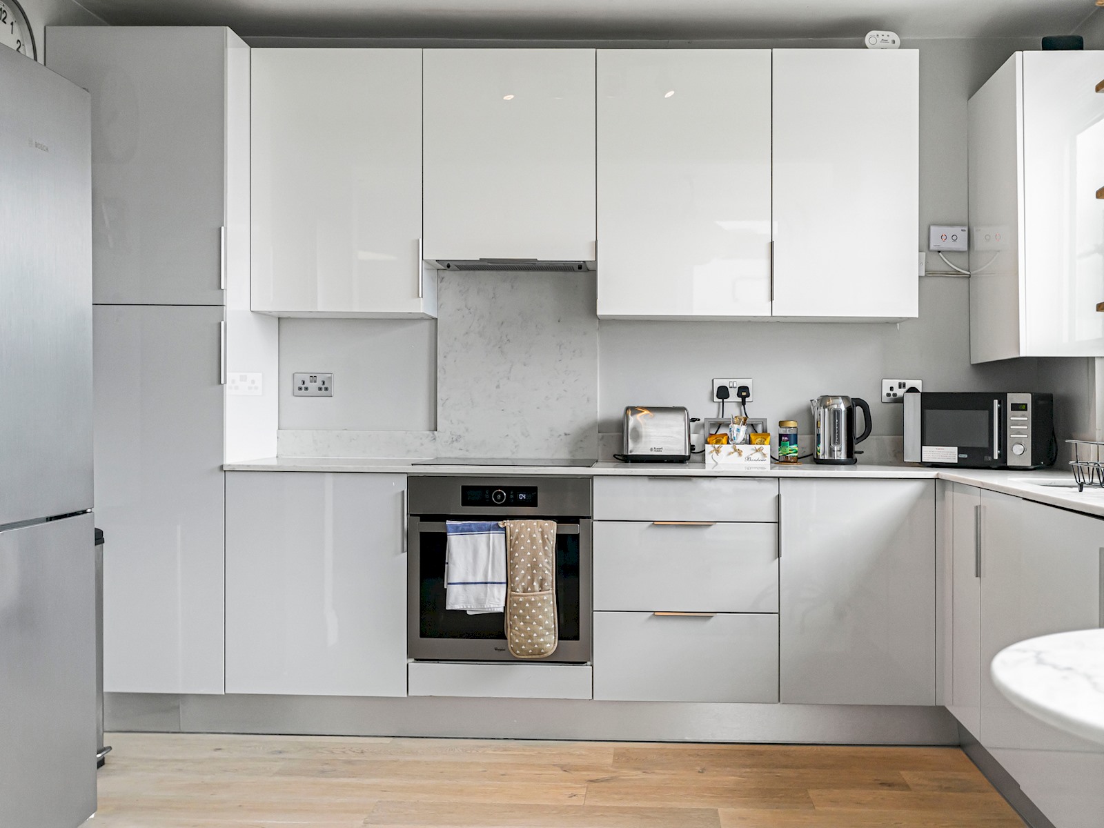 View Modern 1 bedroom Apartment with views on West London - Pass the Keys in Flat 52 Verulam House, Hammersmith Grove London W60NW W6 0NW Modern 1 bedroom Apartment with views on West London - Pass the Keys in Flat 52 Verulam House, Hammersmith Grove London W60NW W6 0NW - Property image 25 - VivreStays
