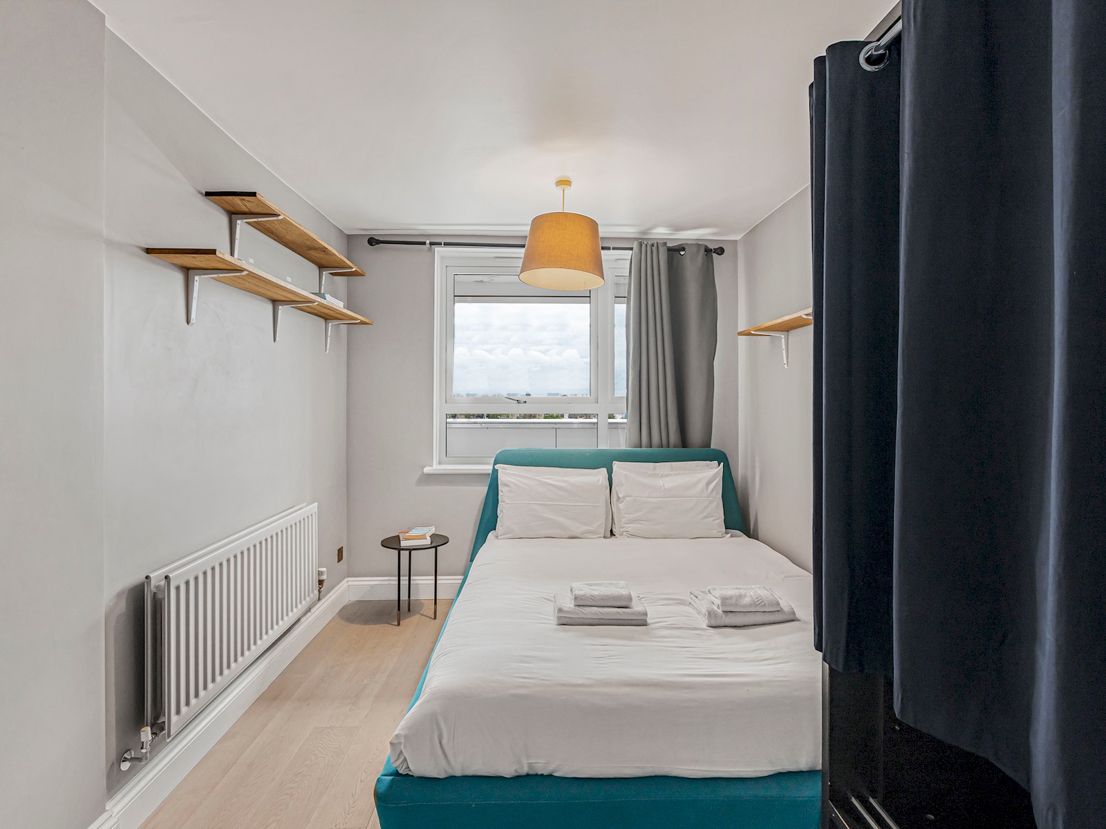 View Modern 1 bedroom Apartment with views on West London - Pass the Keys in Flat 52 Verulam House, Hammersmith Grove London W60NW W6 0NW Modern 1 bedroom Apartment with views on West London - Pass the Keys in Flat 52 Verulam House, Hammersmith Grove London W60NW W6 0NW - Property image 9 - VivreStays