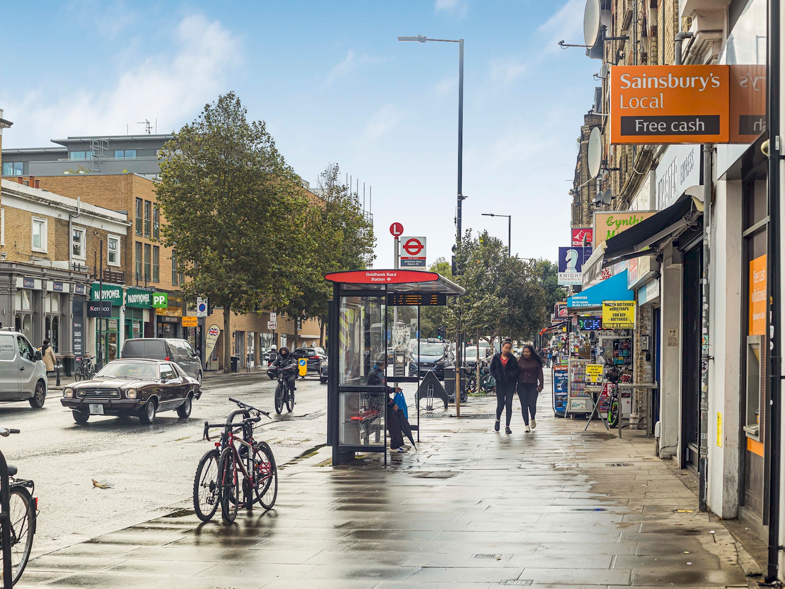 View Modern 1 bedroom Apartment with views on West London - Pass the Keys in Flat 52 Verulam House, Hammersmith Grove London W60NW W6 0NW Modern 1 bedroom Apartment with views on West London - Pass the Keys in Flat 52 Verulam House, Hammersmith Grove London W60NW W6 0NW - Property image 18 - VivreStays