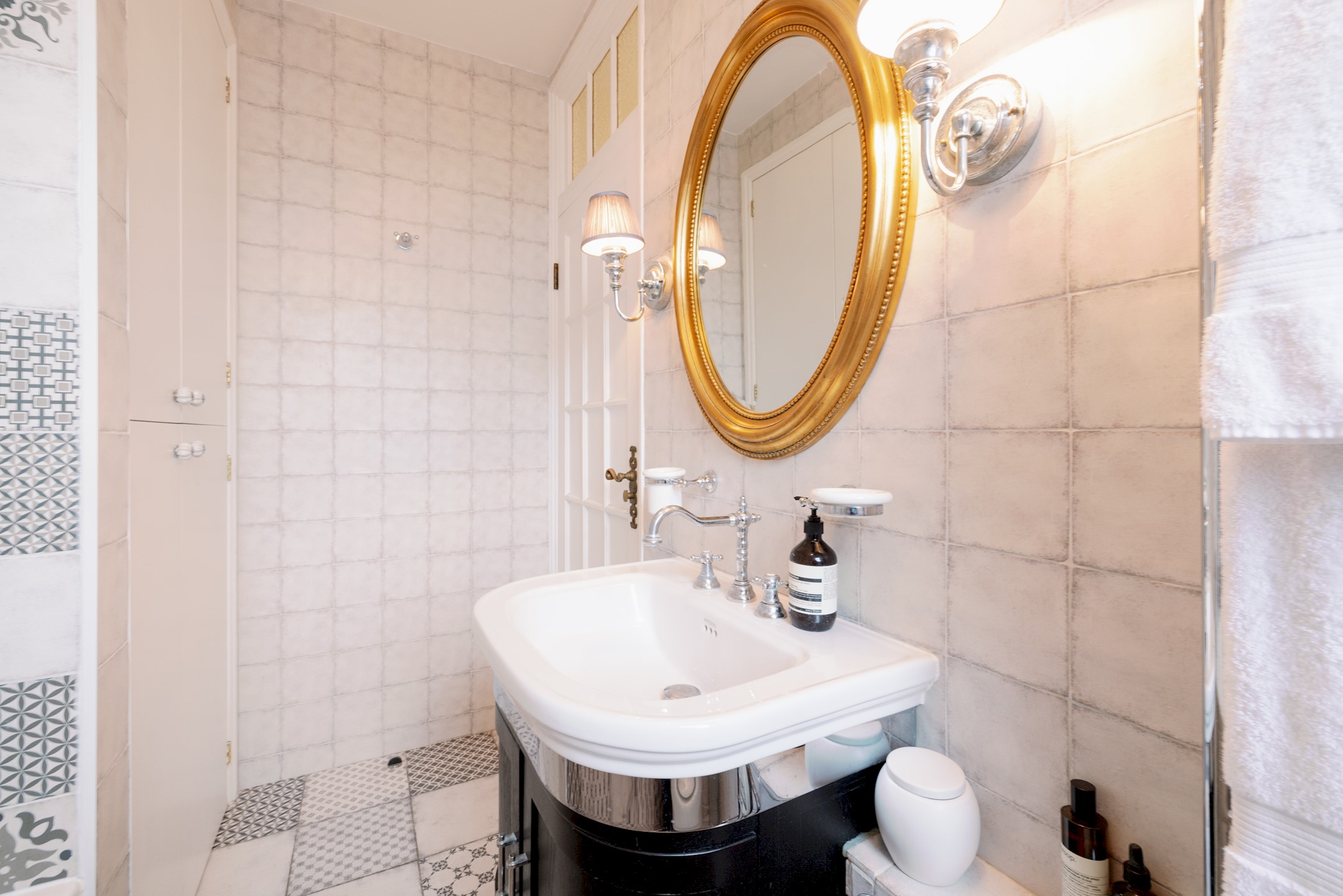 Stylish Apartment in the heart of Clerkenwell - Pass the Keys in Flat 14, St Helena house Margery St. ,WC1X 0HU WC1X 0HU - Property image 41 - VivreStays