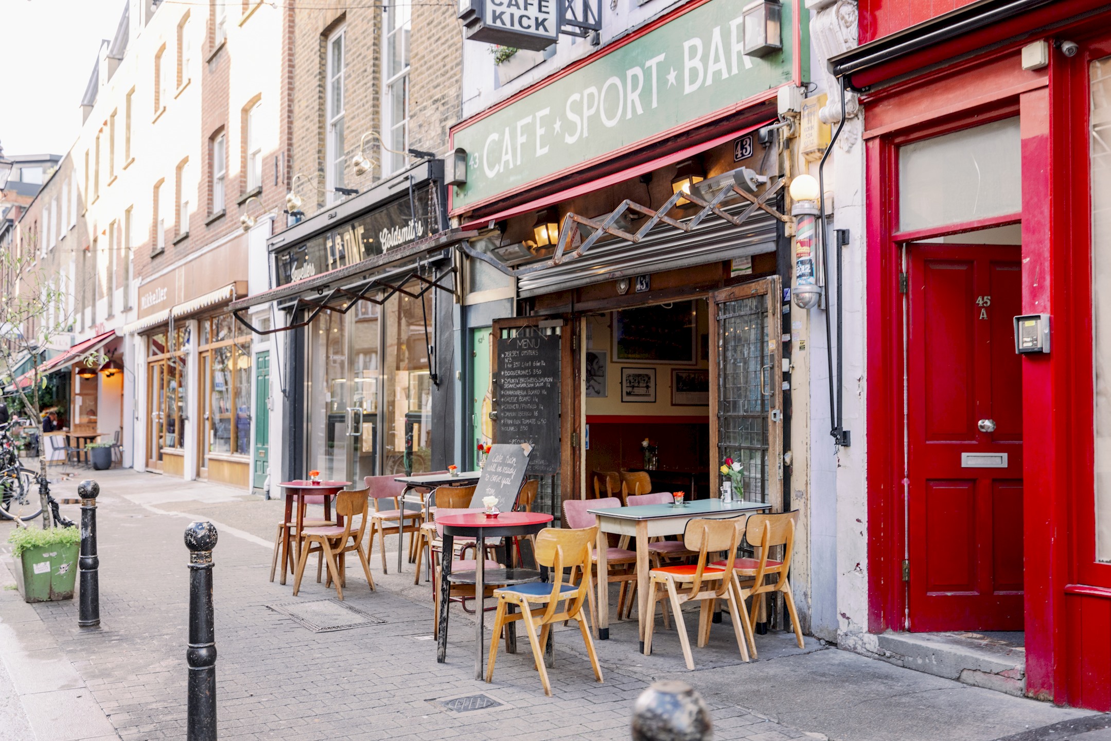Stylish Apartment in the heart of Clerkenwell - Pass the Keys in Flat 14, St Helena house Margery St. ,WC1X 0HU WC1X 0HU - Property image 62 - VivreStays
