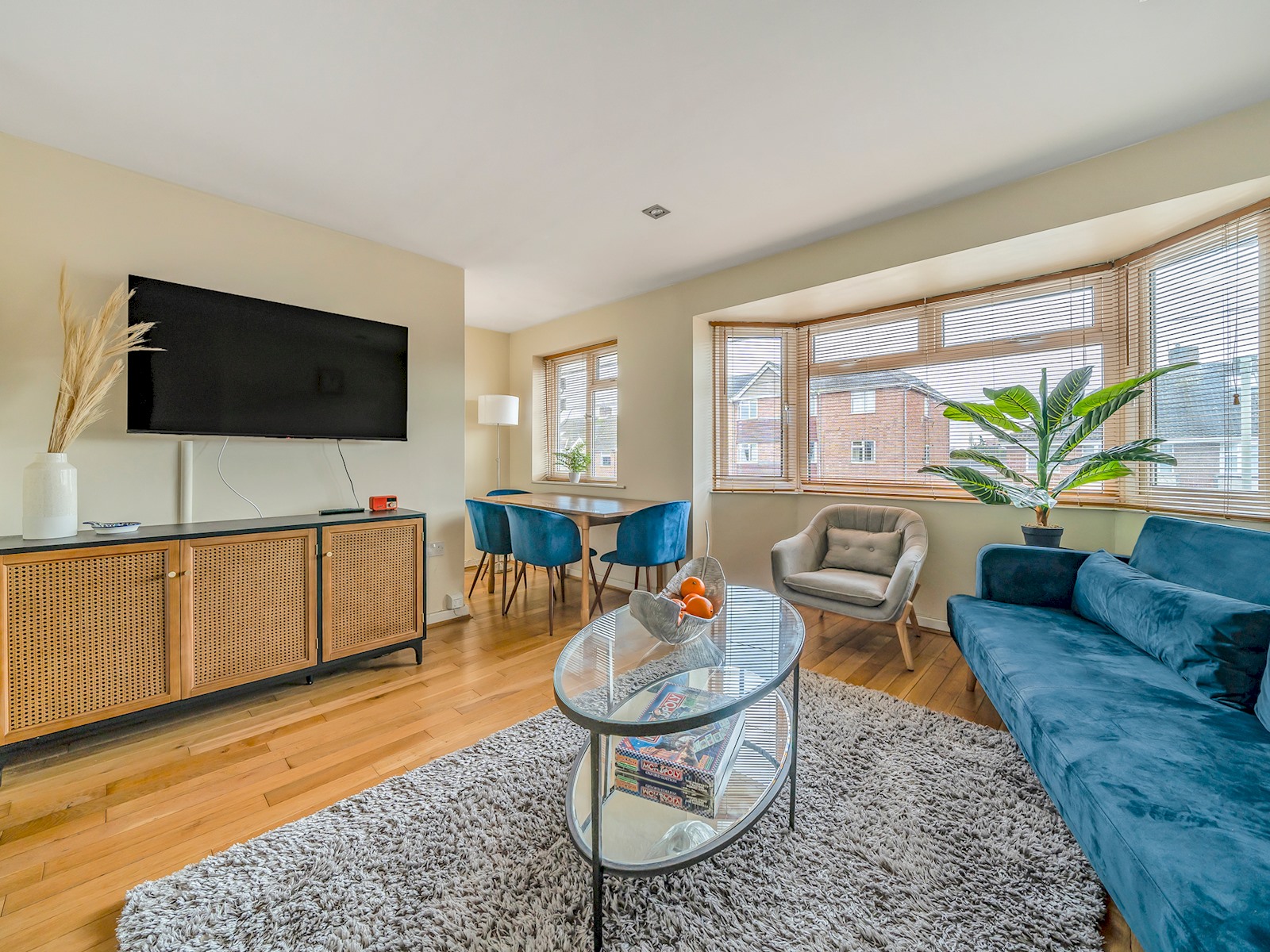 View Stylish 2BR Apartment Parking x 2 Oxford - Pass the Keys Stylish 2BR Apartment Parking x 2 Oxford - Pass the Keys serviced apartment - Oxford - VivreStays