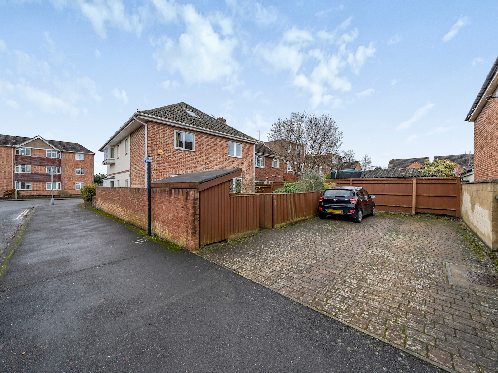 Stylish 2BR Apartment Parking x 2  Oxford - Pass the Keys in 64C St. Leonards Rd, Headington, Oxford, OX3 8AB OX3 8AB - Property image 10 - VivreStays