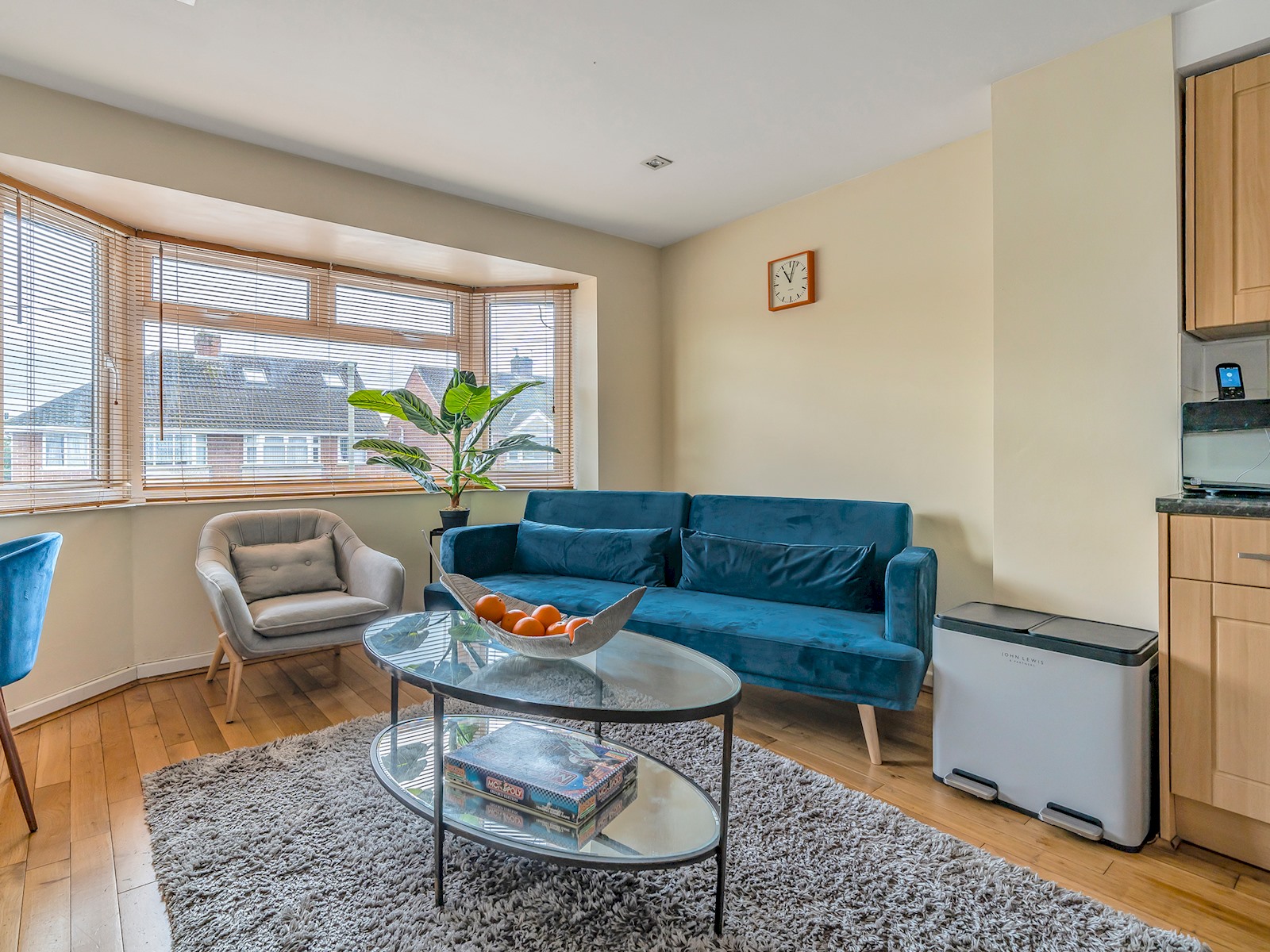 Stylish 2BR Apartment Parking x 2  Oxford - Pass the Keys in 64C St. Leonards Rd, Headington, Oxford, OX3 8AB OX3 8AB - Property image 11 - VivreStays