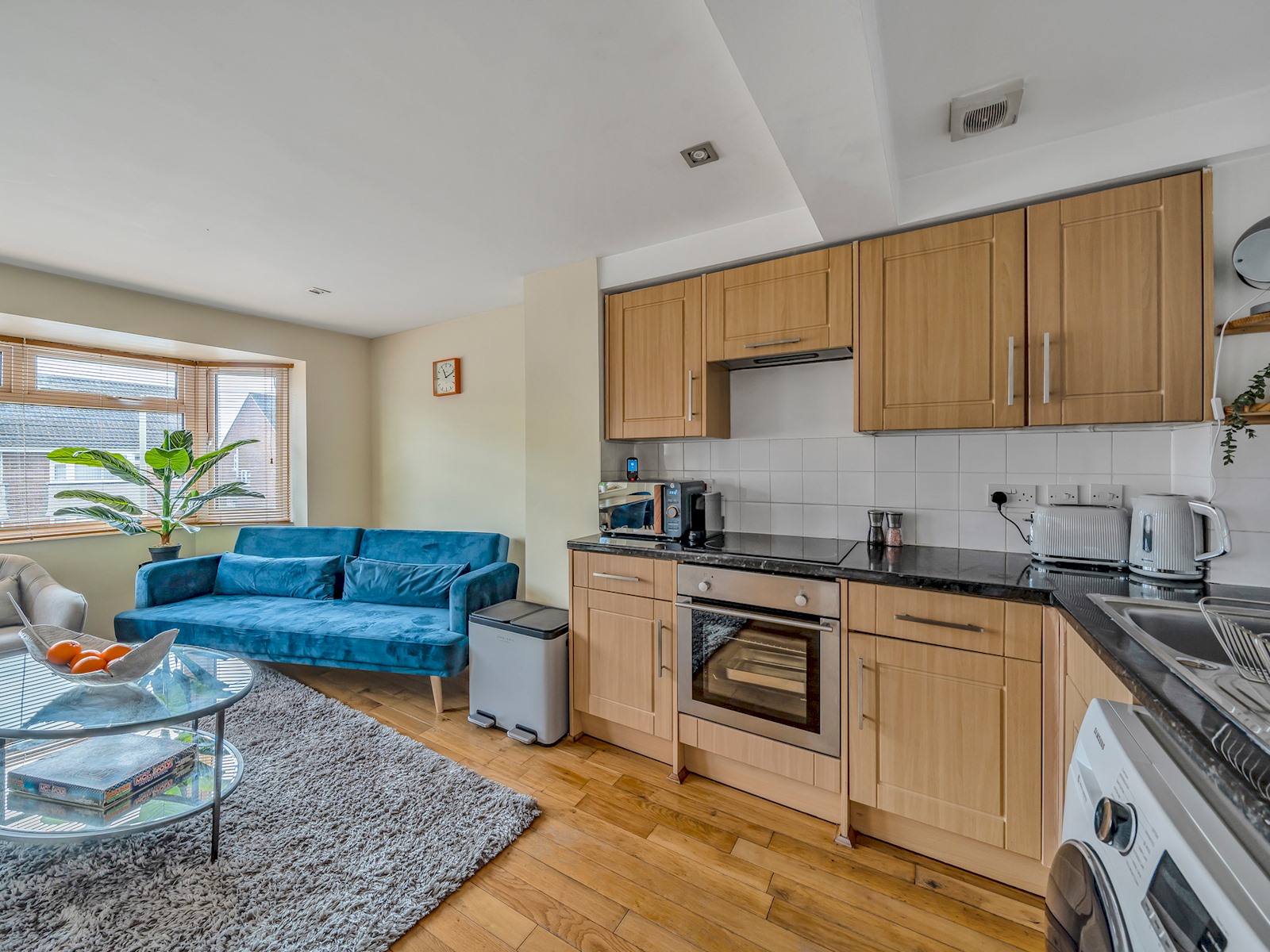 Stylish 2BR Apartment Parking x 2  Oxford - Pass the Keys in 64C St. Leonards Rd, Headington, Oxford, OX3 8AB OX3 8AB - Property image 16 - VivreStays