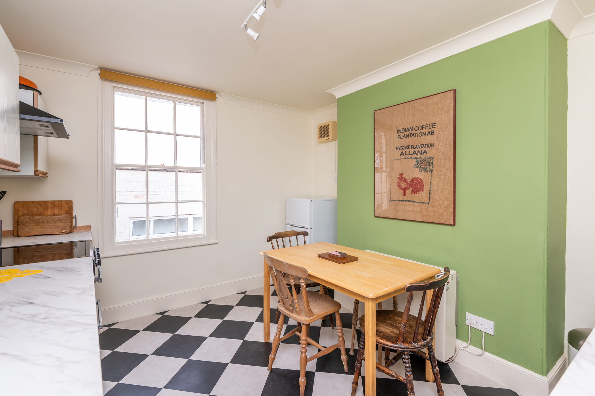 Flat 2, Peter Lane · Cosy 1-Bed Flat in the Heart of York City Centre - Pass the Keys in Flat 2, 1 Peter Lane, York YO1 8SU YO1 8SU - Property image 12 - VivreStays