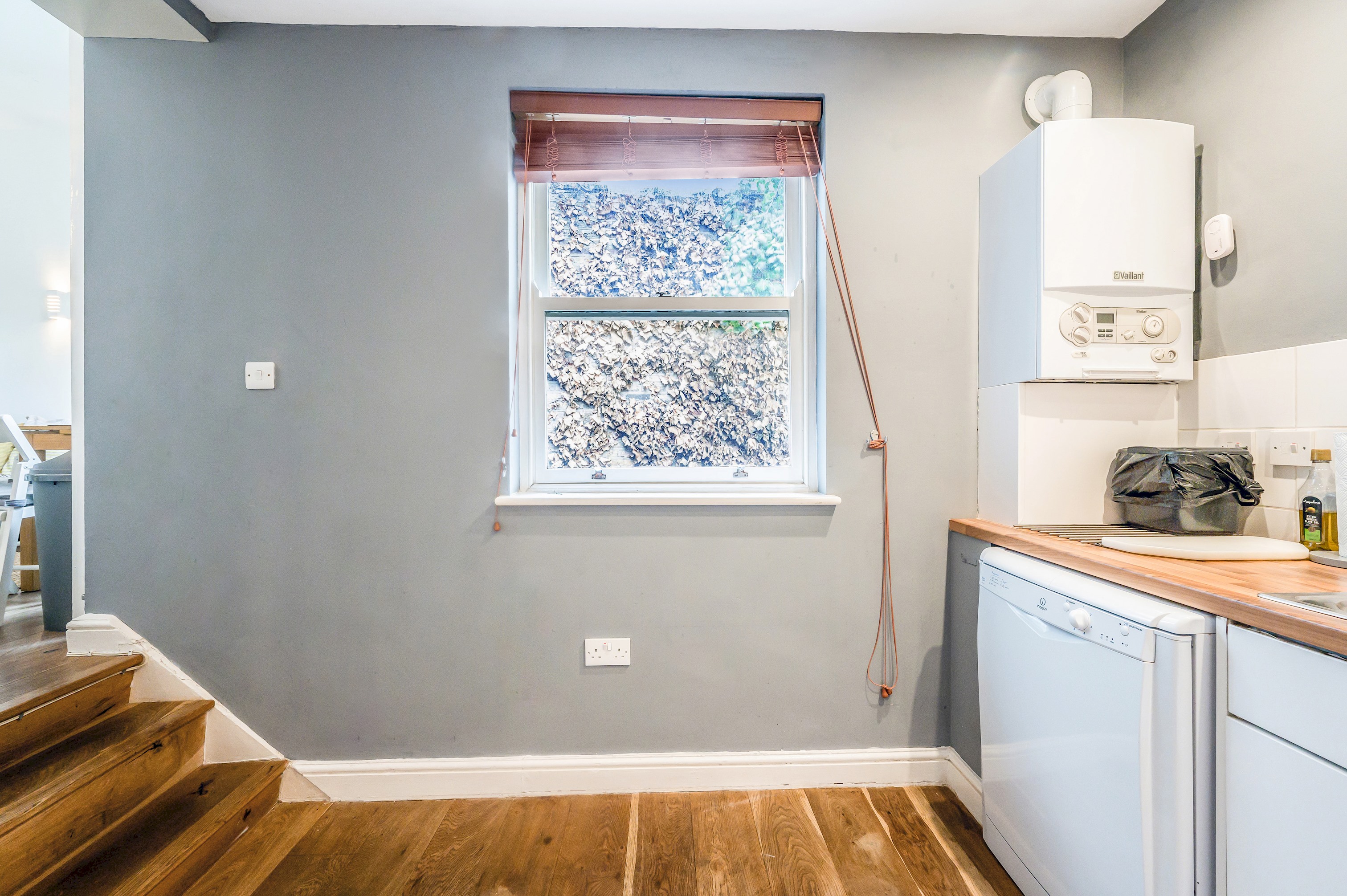 Cozy, cute flat in Notting Hill - Pass the Keys in Flat 2, 17 Ladbroke Crescent, W11 1PS W11 1PS - Property image 22 - VivreStays