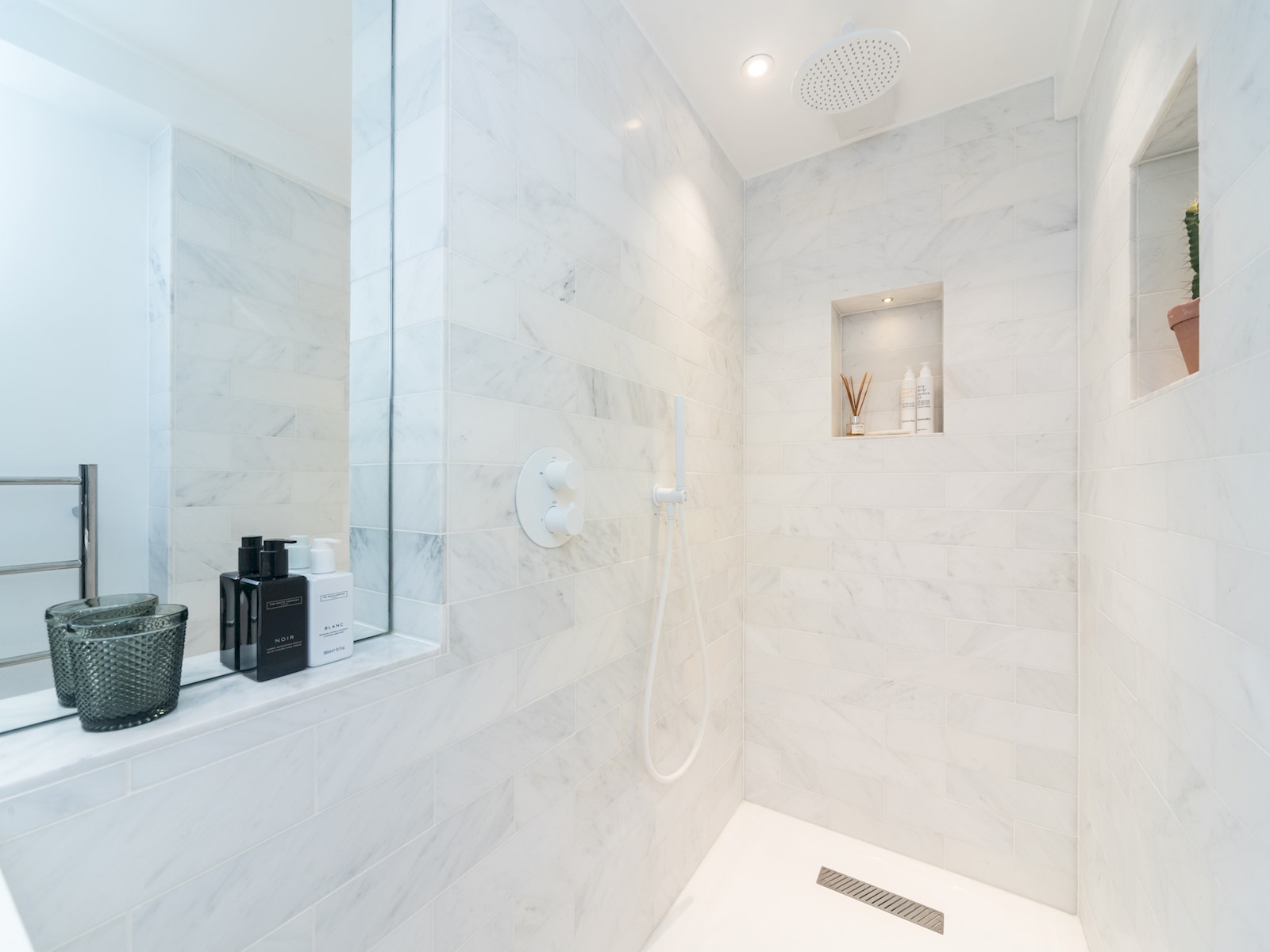 Modern Luxury 1 Bedroom Spacious Flat - Pass the Keys in 8 Blades Court, 121 Deodar Road, SW15 2NU SW15 2NU - Property image 17 - VivreStays