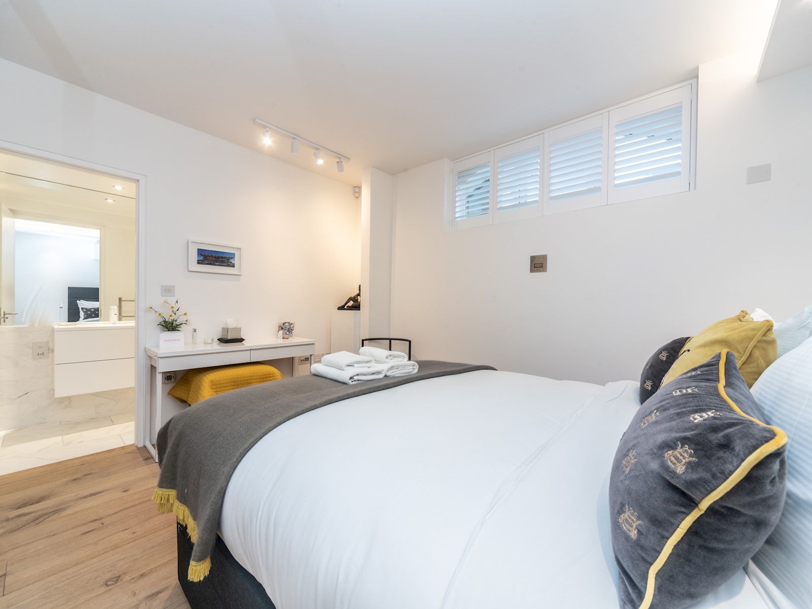 Modern Luxury 1 Bedroom Spacious Flat - Pass the Keys in 8 Blades Court, 121 Deodar Road, SW15 2NU SW15 2NU - Property image 15 - VivreStays