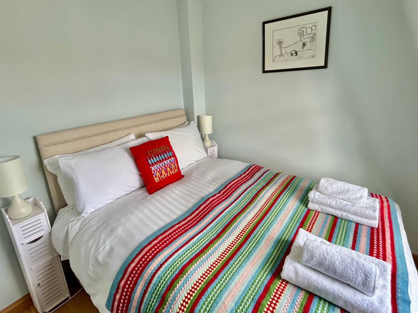 Elegant Roof-Top Garden Apartment, West Brompton - Pass the Keys in Flat 5, 37 Kempsford Gardens, SW5 9LA London SW5 9LA - Property image 5 - VivreStays