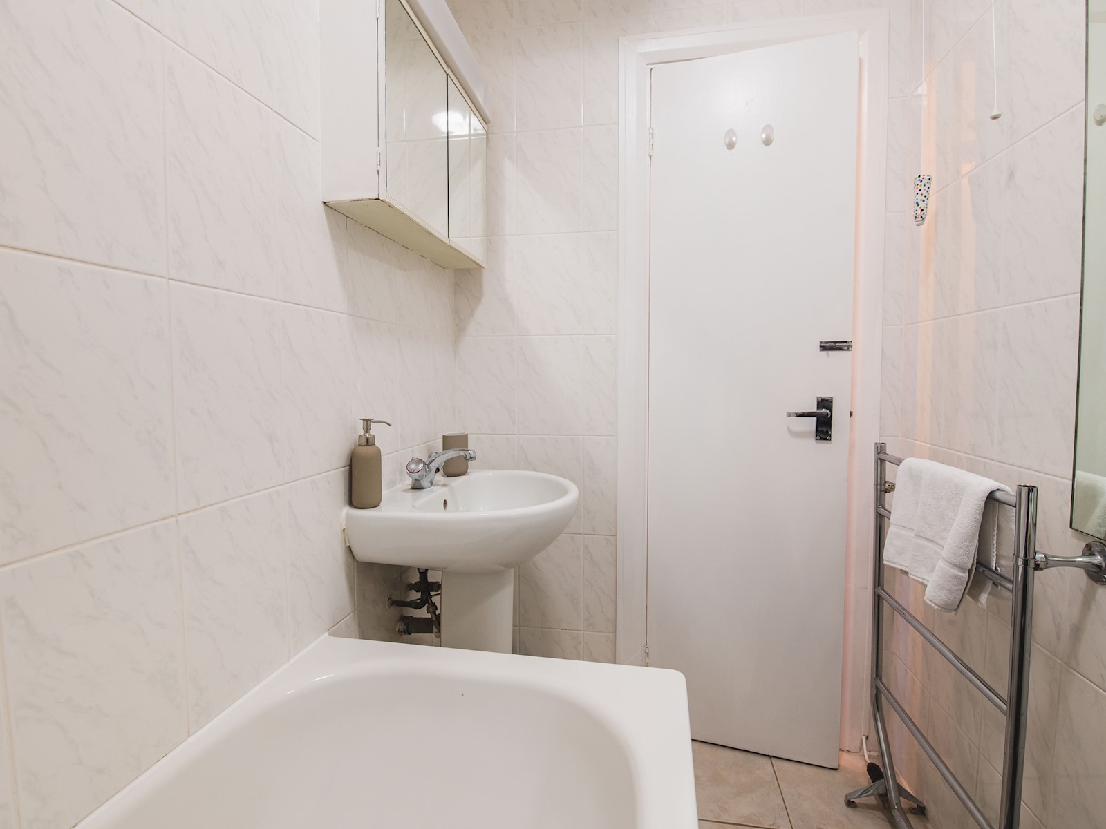 Stylish & cozy City Studio close to Hyde Park - Pass the Keys in Flat 7, Ambassador court, 17 Craven terrace, London W2 3QH. W2 3QH - Property image 46 - VivreStays