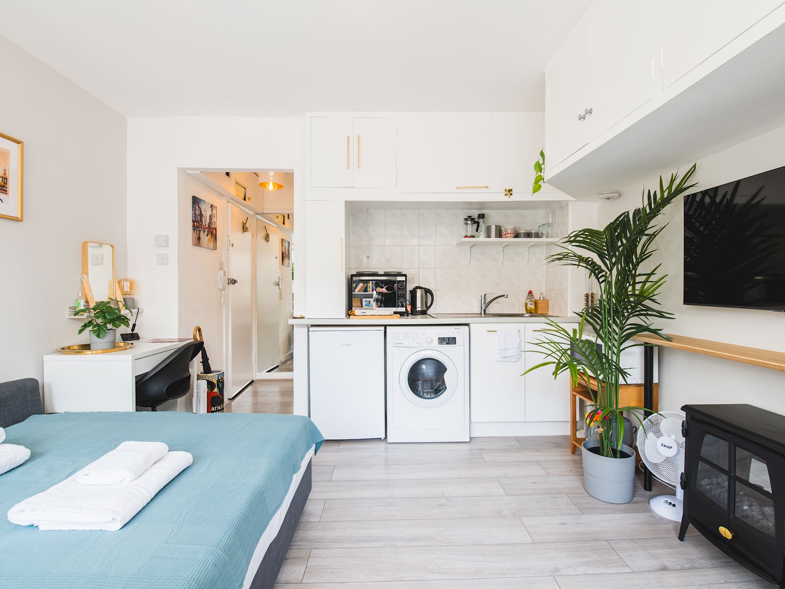 Stylish & cozy City Studio close to Hyde Park - Pass the Keys in Flat 7, Ambassador court, 17 Craven terrace, London W2 3QH. W2 3QH - Property image 14 - VivreStays
