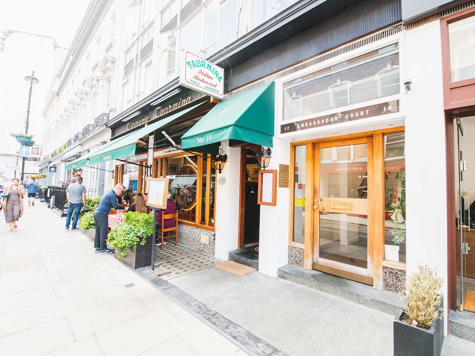 Stylish & cozy City Studio close to Hyde Park - Pass the Keys in Flat 7, Ambassador court, 17 Craven terrace, London W2 3QH. W2 3QH - Property image 22 - VivreStays