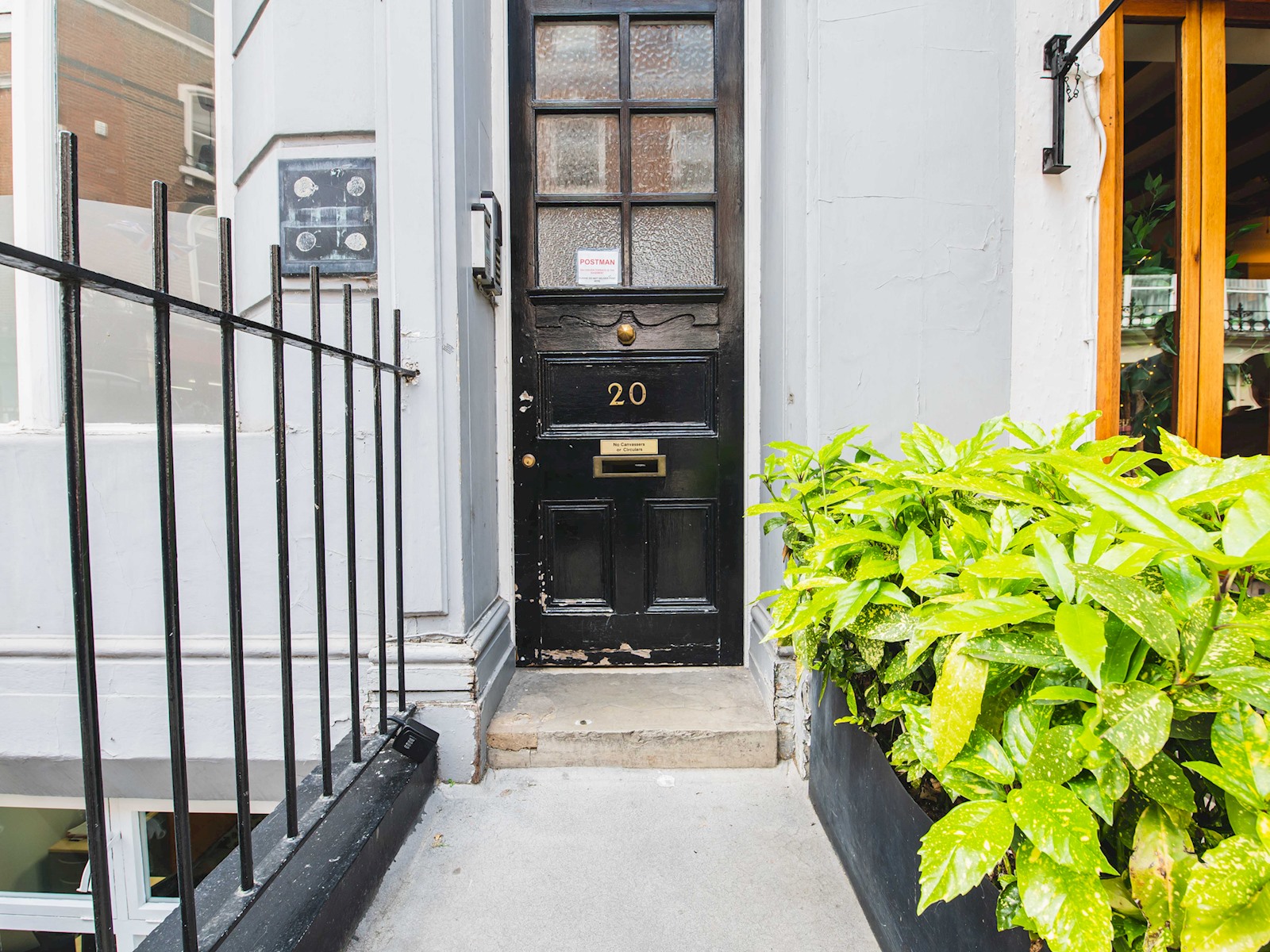Stylish & cozy City Studio close to Hyde Park - Pass the Keys in Flat 7, Ambassador court, 17 Craven terrace, London W2 3QH. W2 3QH - Property image 28 - VivreStays