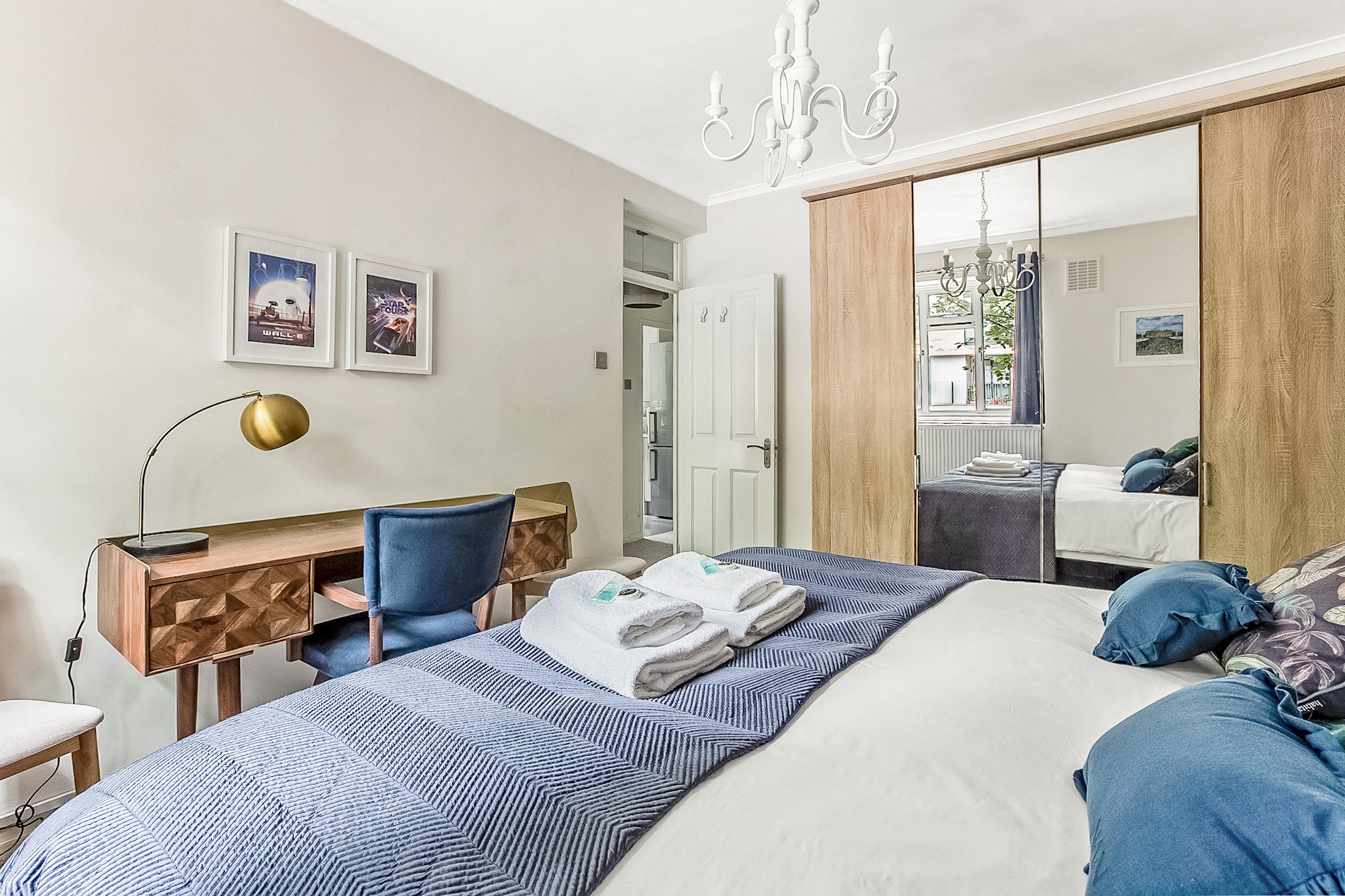 View Modern Apartment in the heart of Battersea Park - Pass the Keys in Flat 16 Bank Court, 193 Battersea Park Road, Battersea SW11 4LA Modern Apartment in the heart of Battersea Park - Pass the Keys in Flat 16 Bank Court, 193 Battersea Park Road, Battersea SW11 4LA - Property image 16 - VivreStays