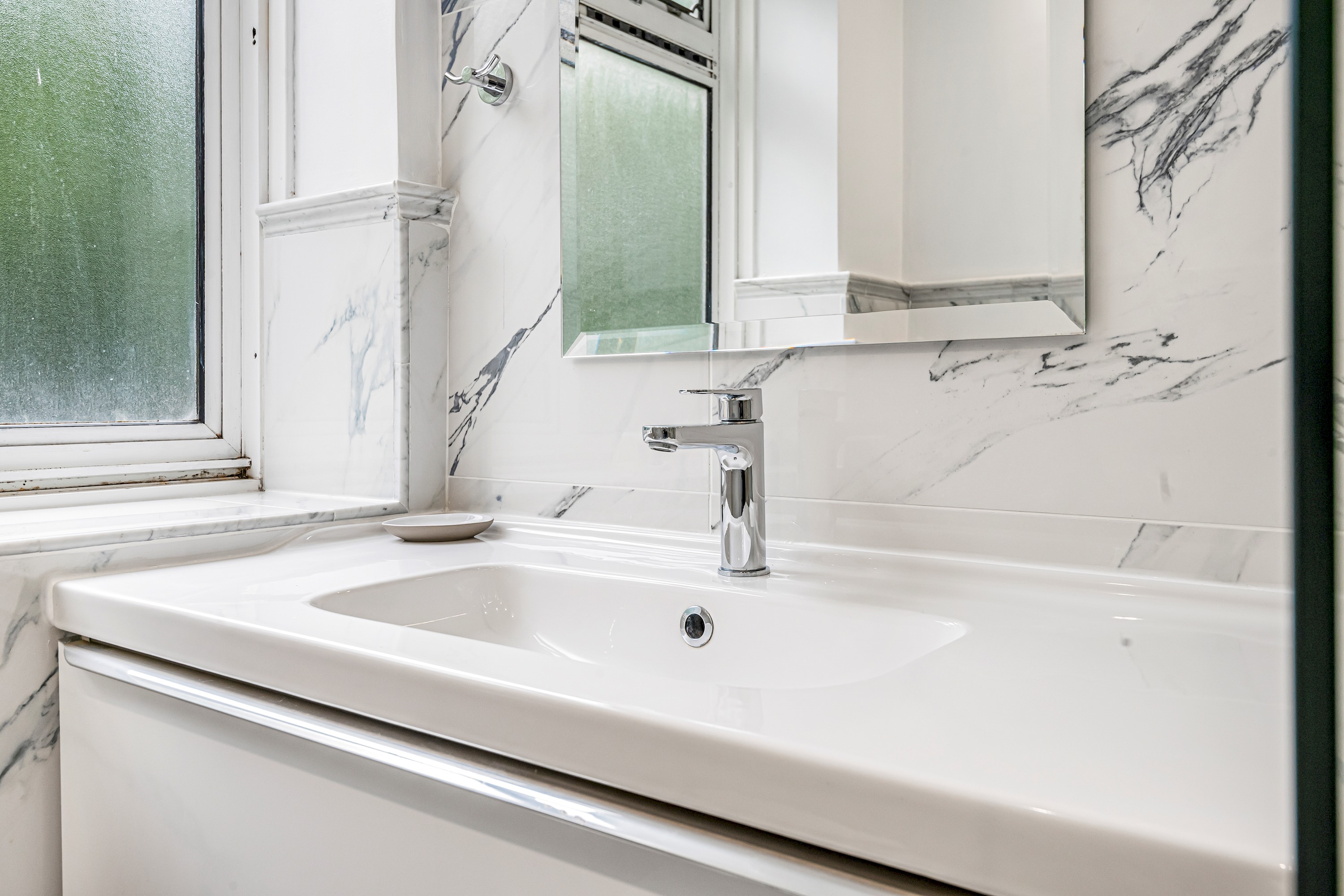 Modern Apartment in the heart of Battersea Park - Pass the Keys in Flat 16 Bank Court, 193 Battersea Park Road, Battersea SW11 4LA - Property image 33 - VivreStays
