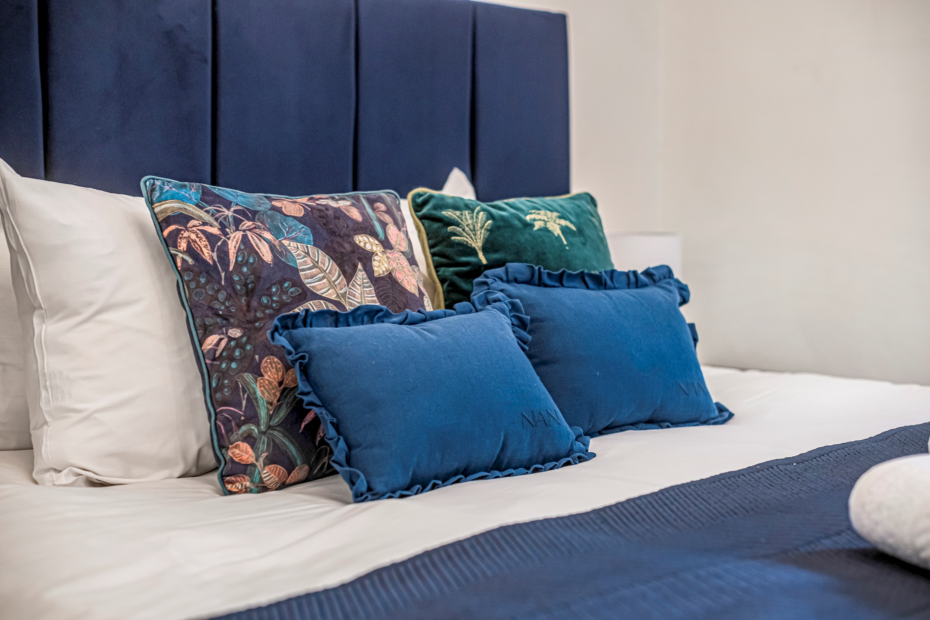 Modern Apartment in the heart of Battersea Park - Pass the Keys in Flat 16 Bank Court, 193 Battersea Park Road, Battersea SW11 4LA - Property image 29 - VivreStays