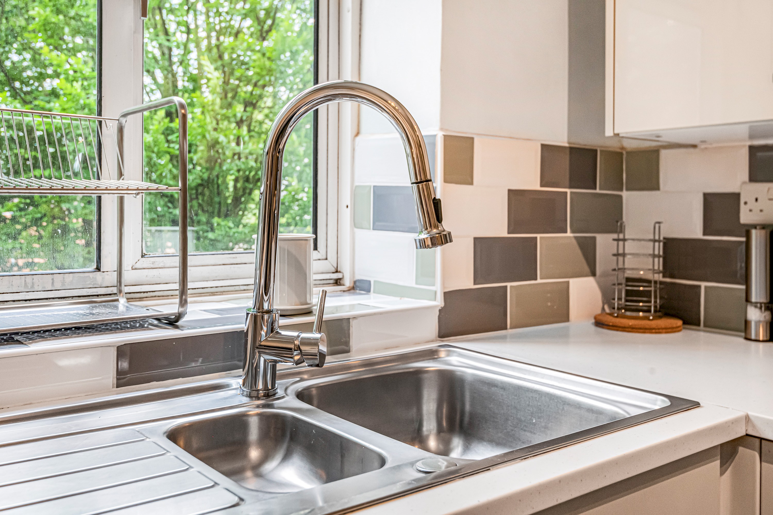 Modern Apartment in the heart of Battersea Park - Pass the Keys in Flat 16 Bank Court, 193 Battersea Park Road, Battersea SW11 4LA - Property image 37 - VivreStays