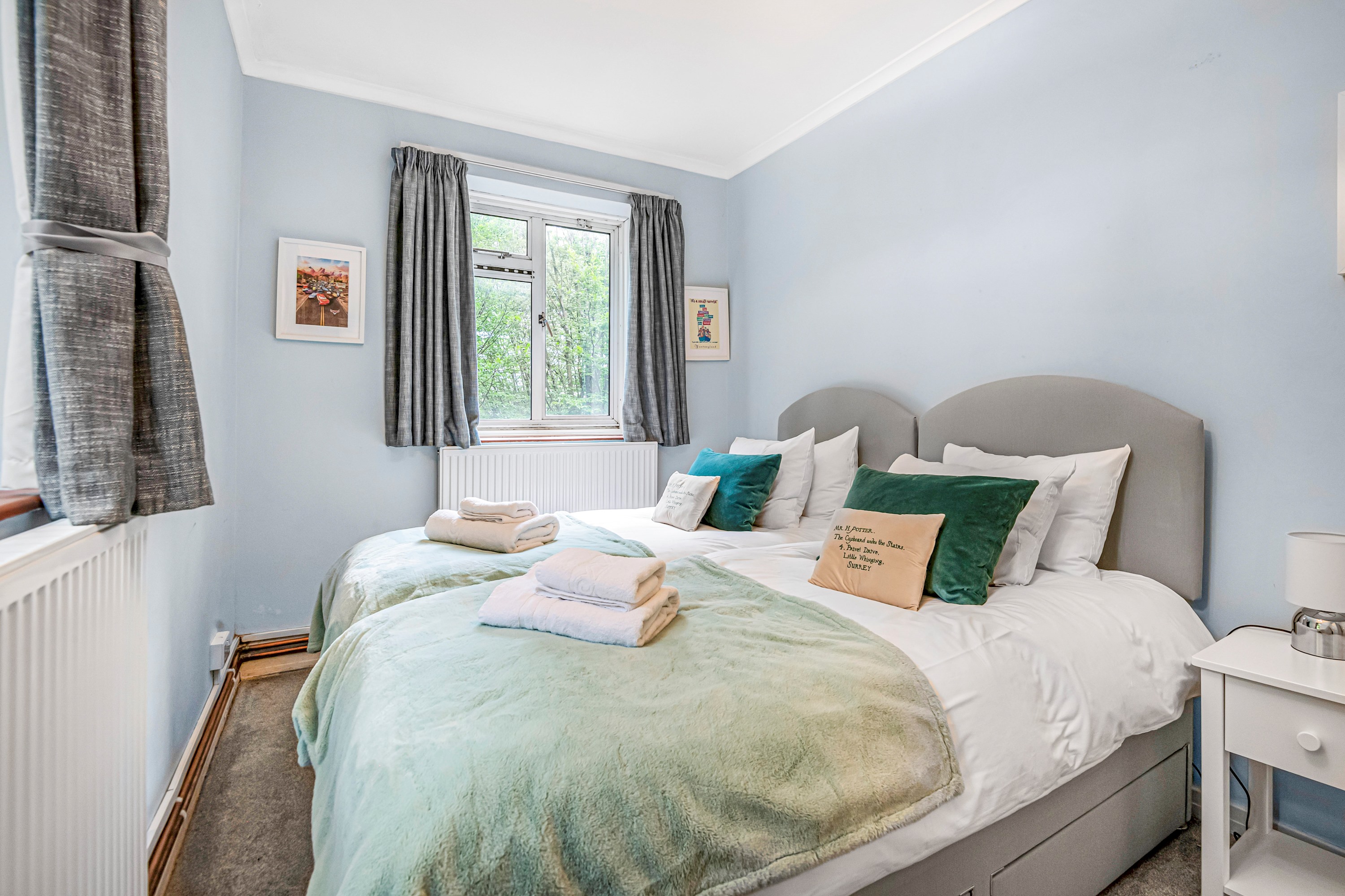 Modern Apartment in the heart of Battersea Park - Pass the Keys in Flat 16 Bank Court, 193 Battersea Park Road, Battersea SW11 4LA - Property image 59 - VivreStays