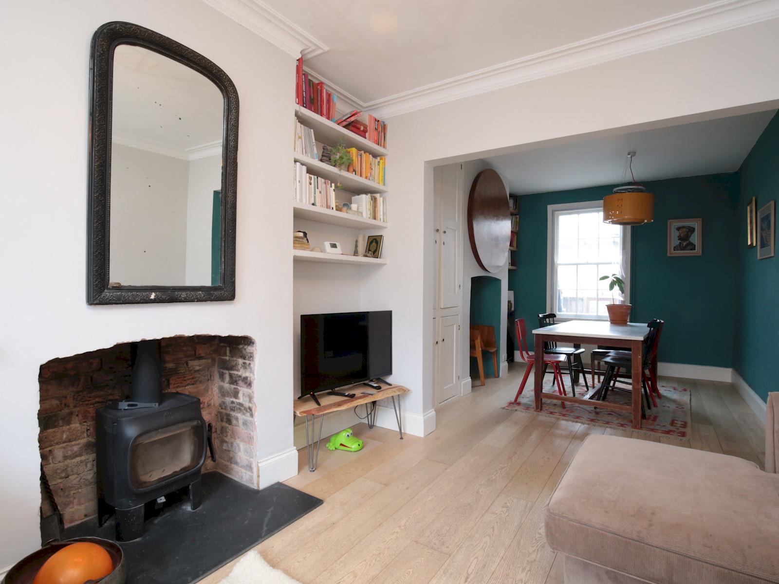 Charming Victorian Townhouse Central Oxford - Pass the Keys in 65 Hurst St, Oxford OX4 1HA, UK OX4 1HA - Property image 2 - VivreStays