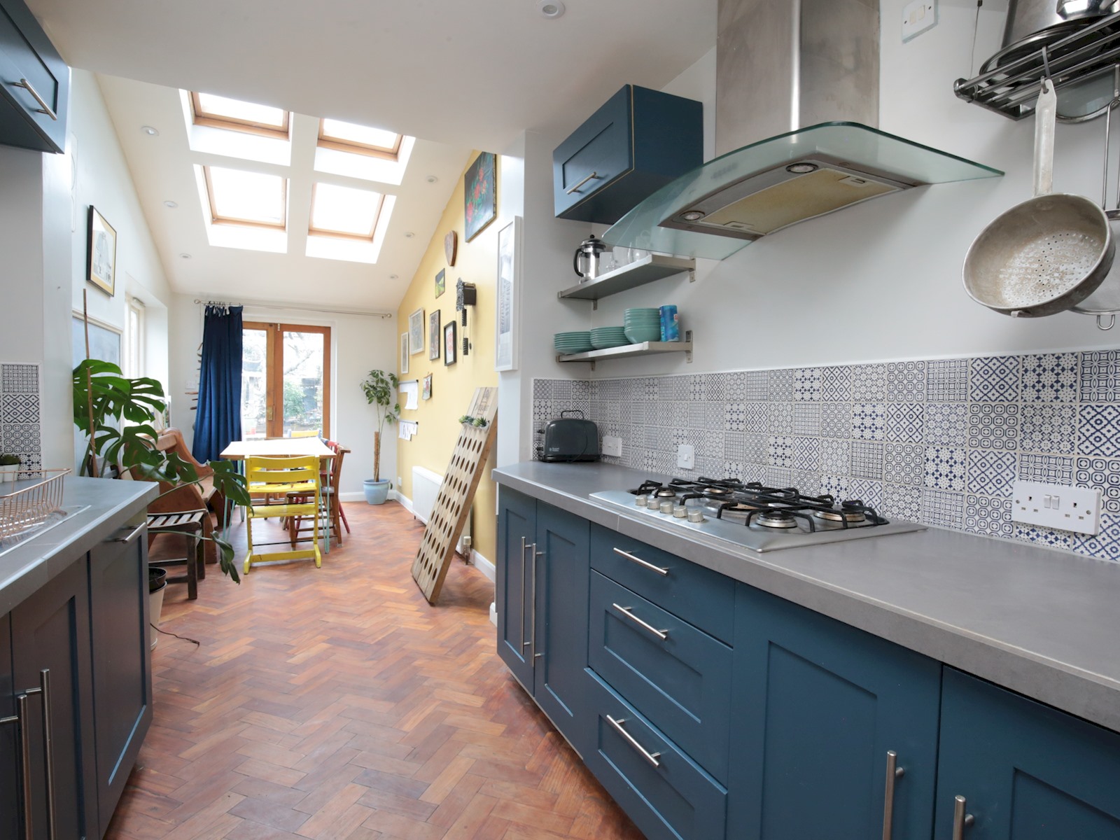 Charming Victorian Townhouse Central Oxford - Pass the Keys in 65 Hurst St, Oxford OX4 1HA, UK OX4 1HA - Property image 7 - VivreStays