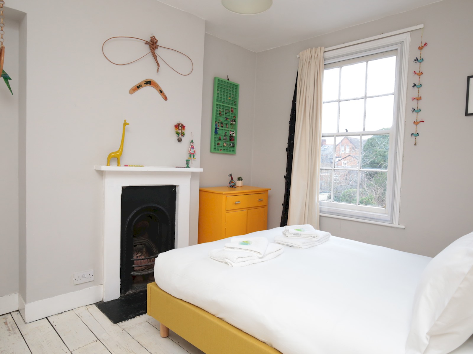 Charming Victorian Townhouse Central Oxford - Pass the Keys in 65 Hurst St, Oxford OX4 1HA, UK OX4 1HA - Property image 10 - VivreStays