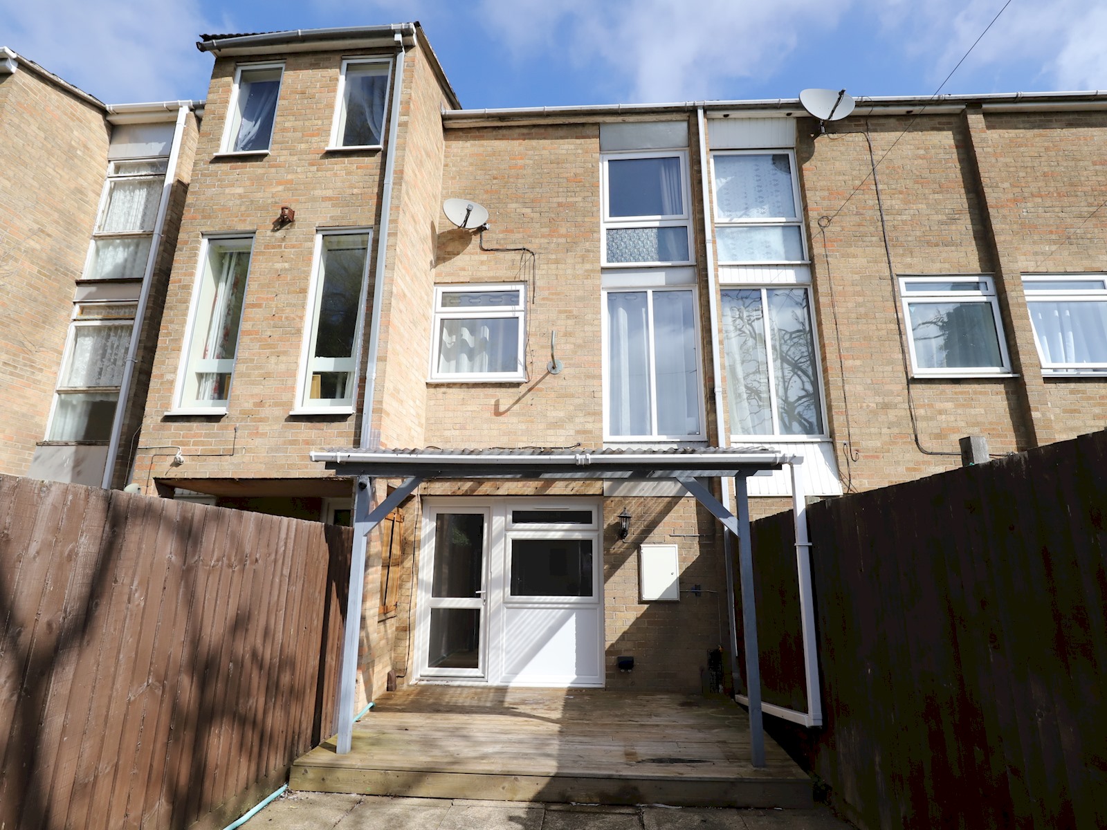 View Headington 4BR Home Parking and Garden Oxford - Pass the Keys in 13 Lyndworth Mews, Oxford, OX3 9HJ OX3 9HJ Headington 4BR Home Parking and Garden Oxford - Pass the Keys in 13 Lyndworth Mews, Oxford, OX3 9HJ OX3 9HJ - Property image 20 - VivreStays