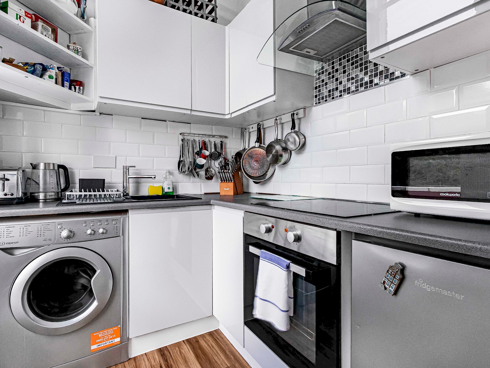Spacious London Flat | Near Primrose Hill & Camden - Pass the Keys in Flat 3, 18 Lawn Road, NW3 2XR NW3 2XR - Property image 4 - VivreStays
