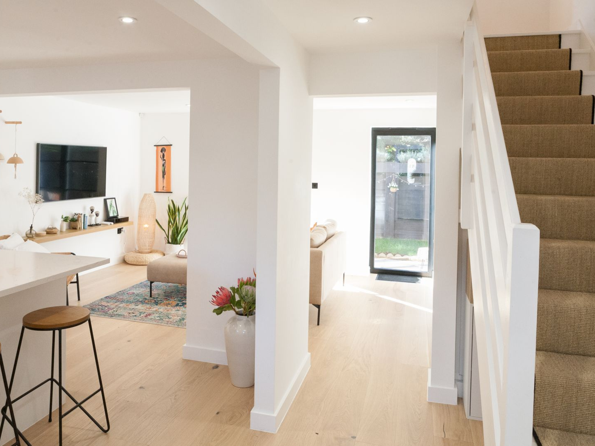 Designer 2 Storey Garden House - Pass the Keys in 17 Wine Cl E1W 3RQ - Property image 18 - VivreStays
