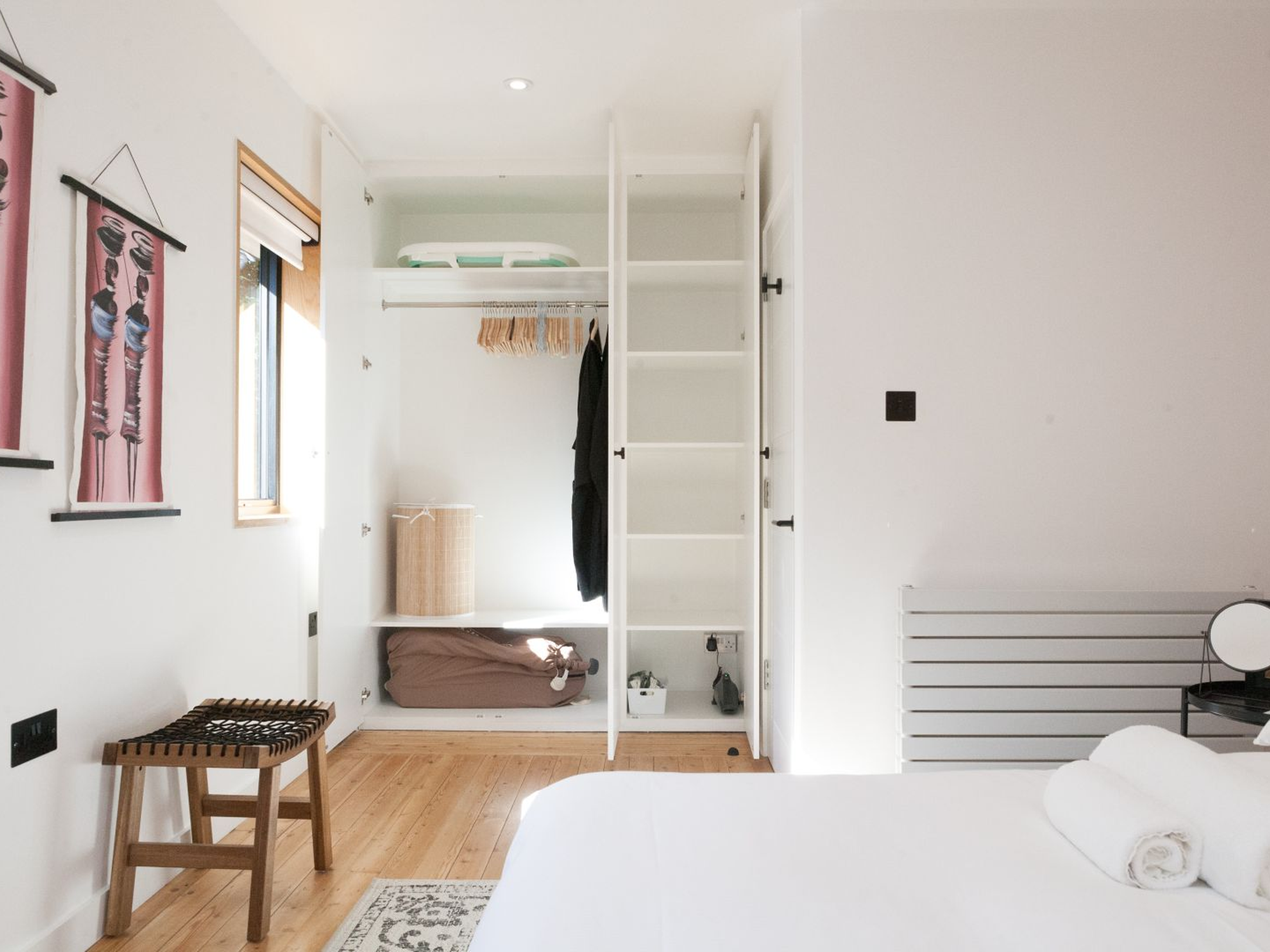 Designer 2 Storey Garden House - Pass the Keys in 17 Wine Cl E1W 3RQ - Property image 28 - VivreStays